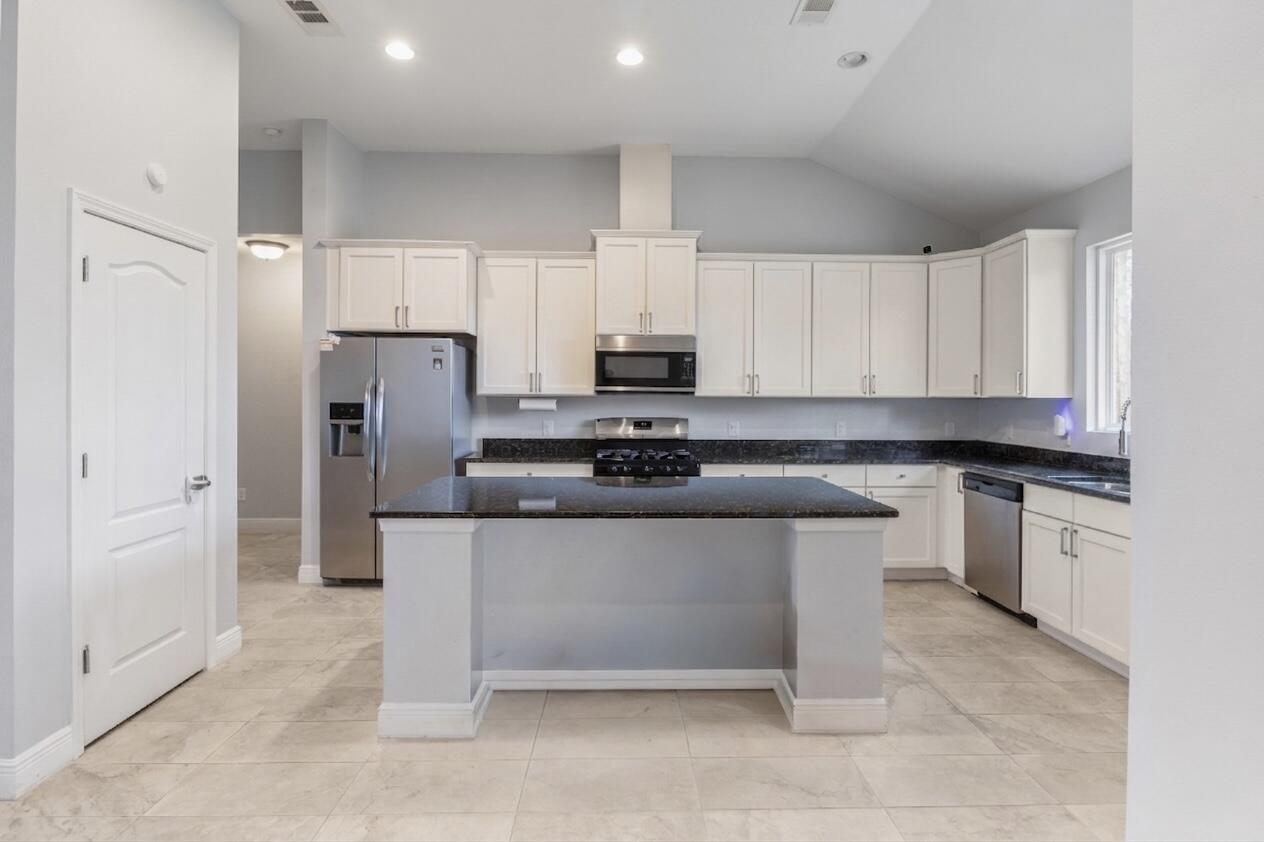 WINDWARD COVE - Residential