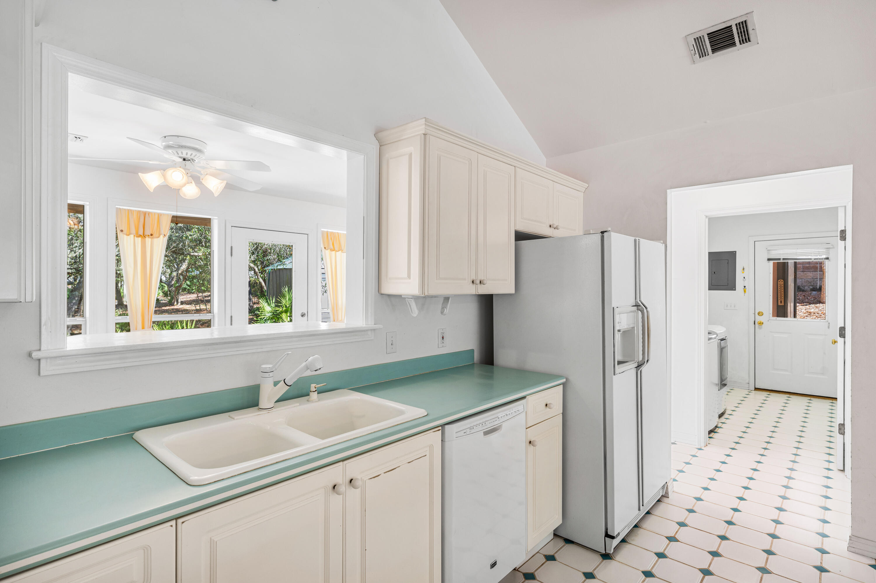 BEACH HIGHLAND 1ST ADD - Residential