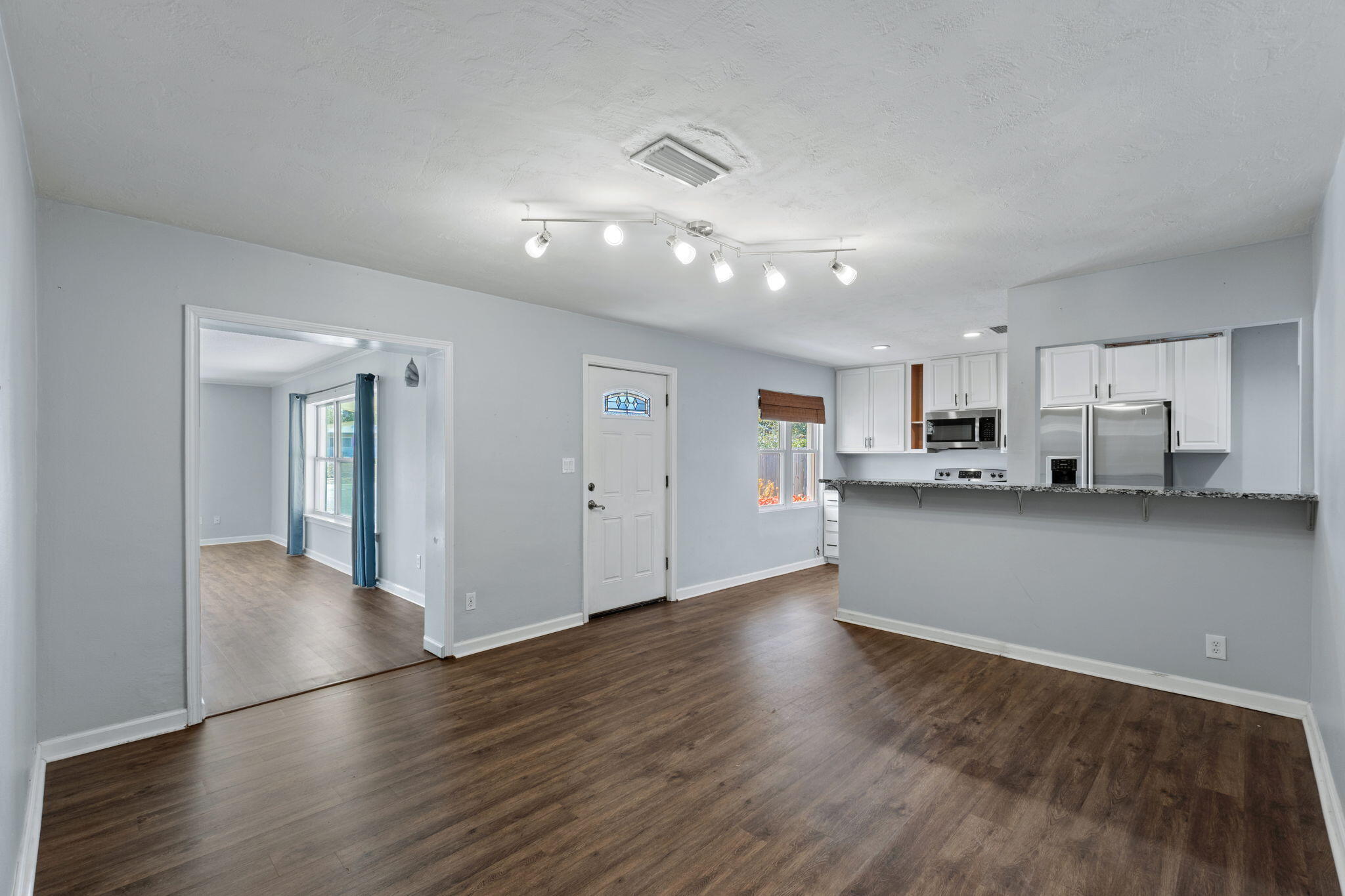 OAK TREE PARK - Residential