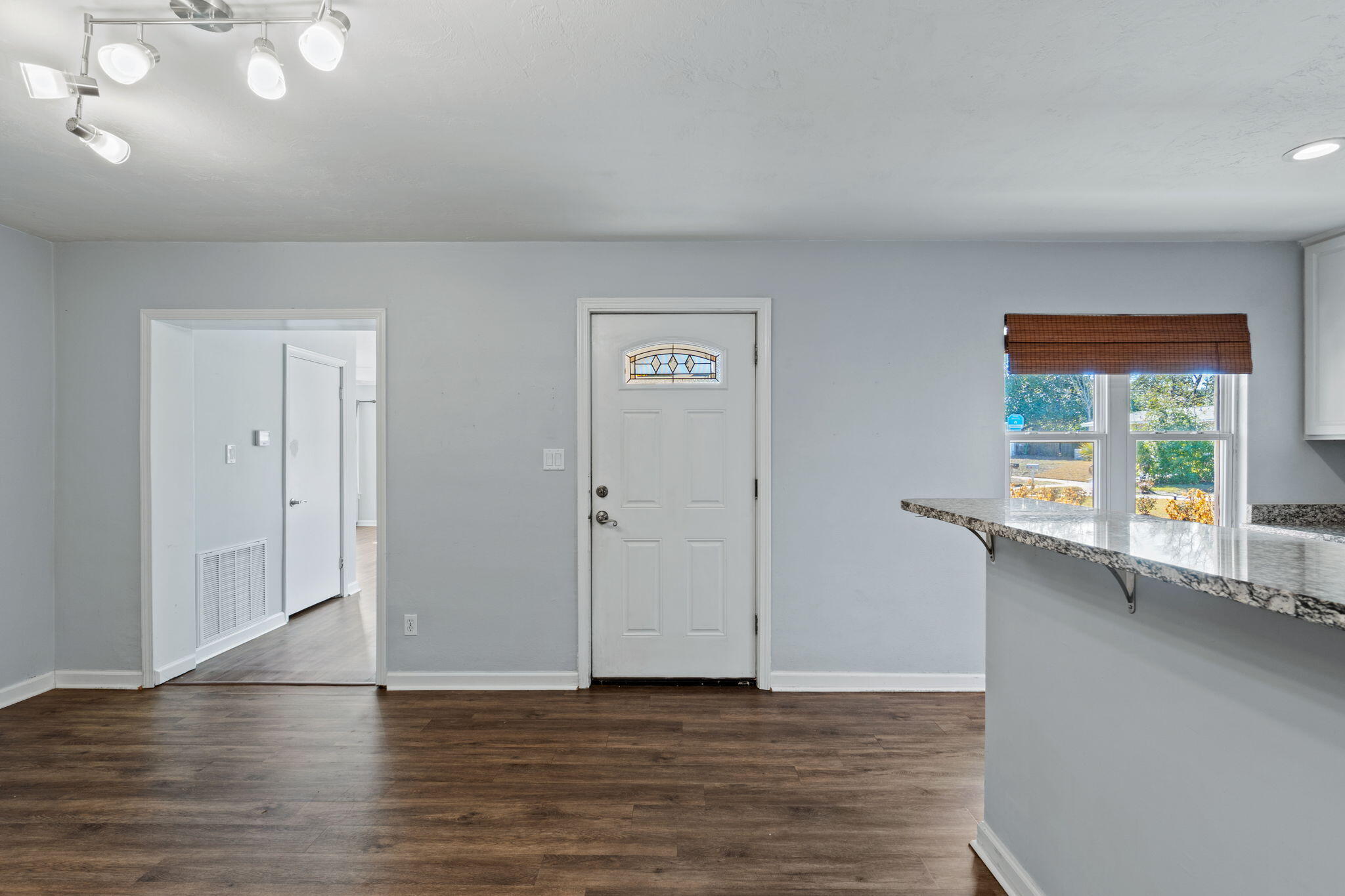 OAK TREE PARK - Residential