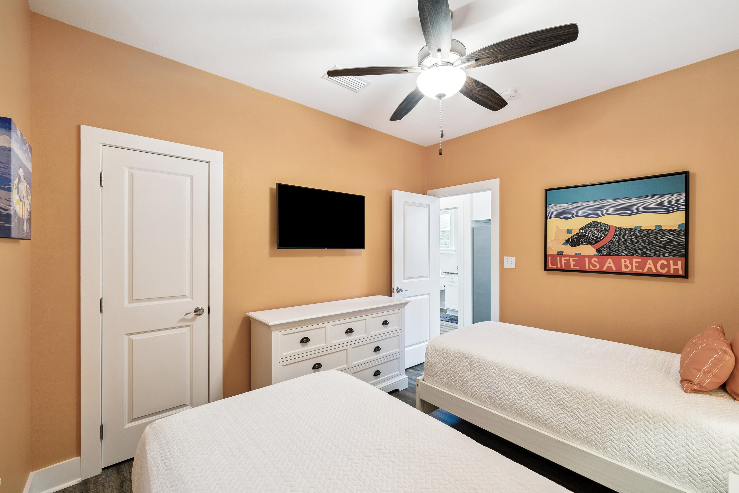 Hidden Lake Condominiums - Residential