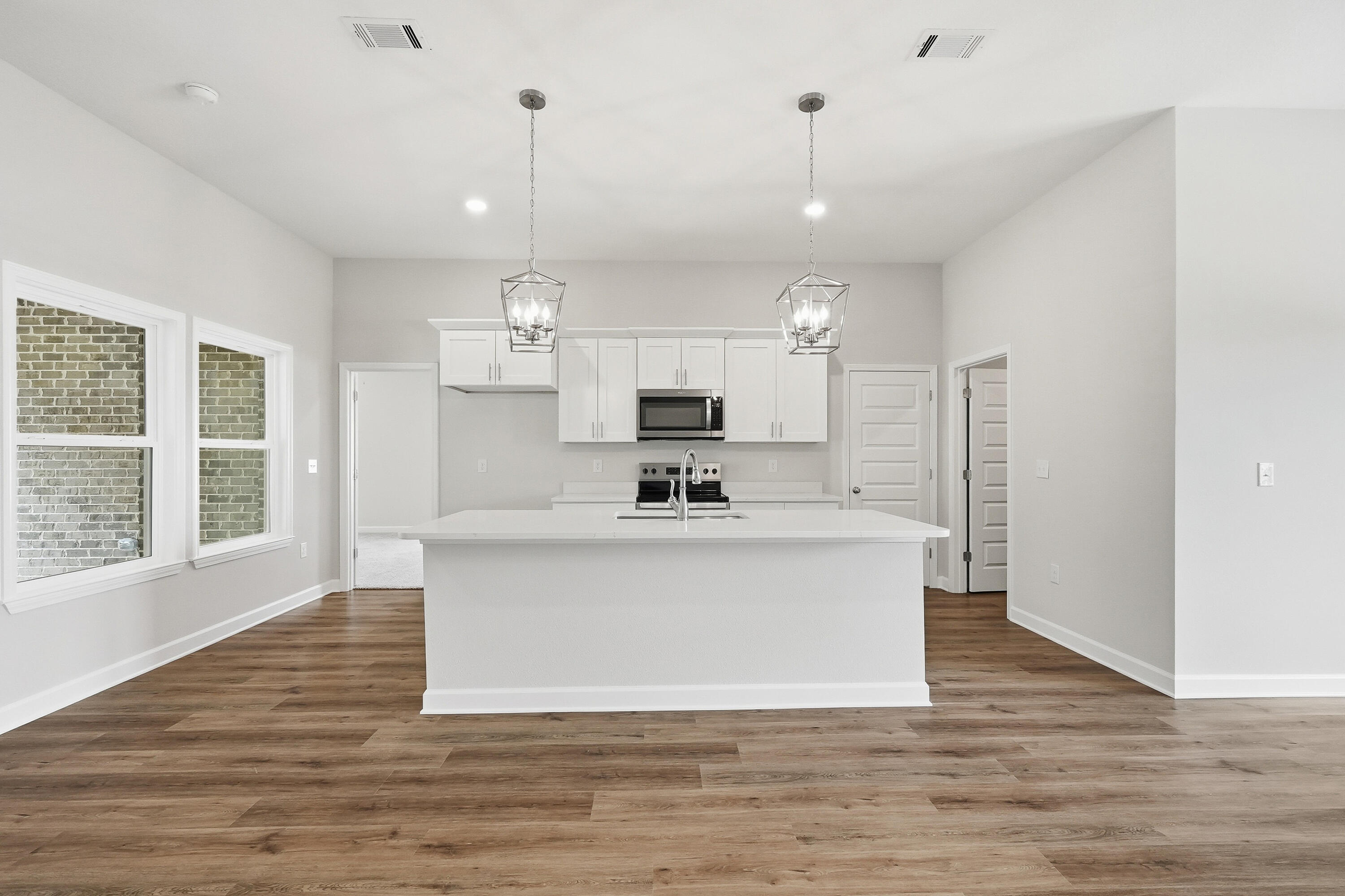 SOUTHERN CHARM - Residential