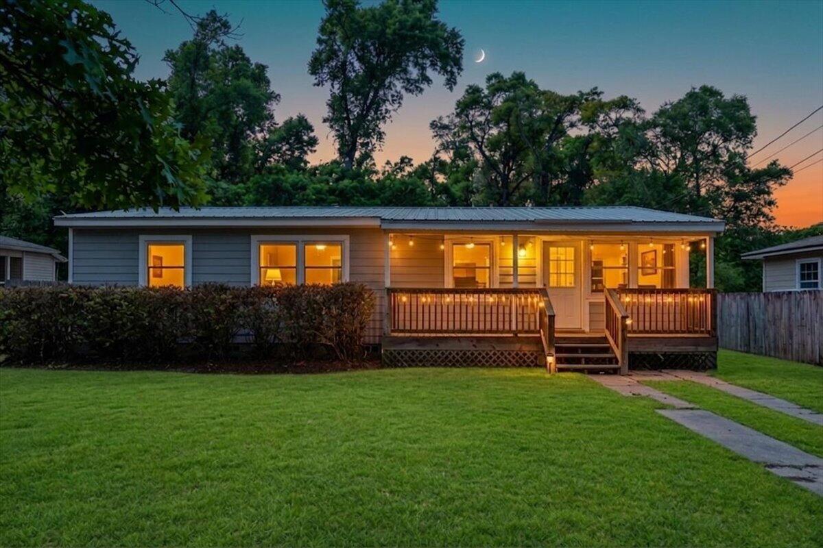 WEST JACKSON TERRACE - Residential