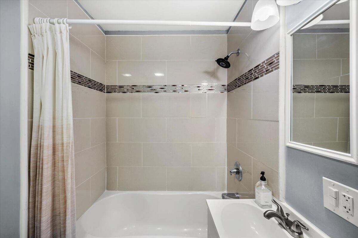 WEST JACKSON TERRACE - Residential