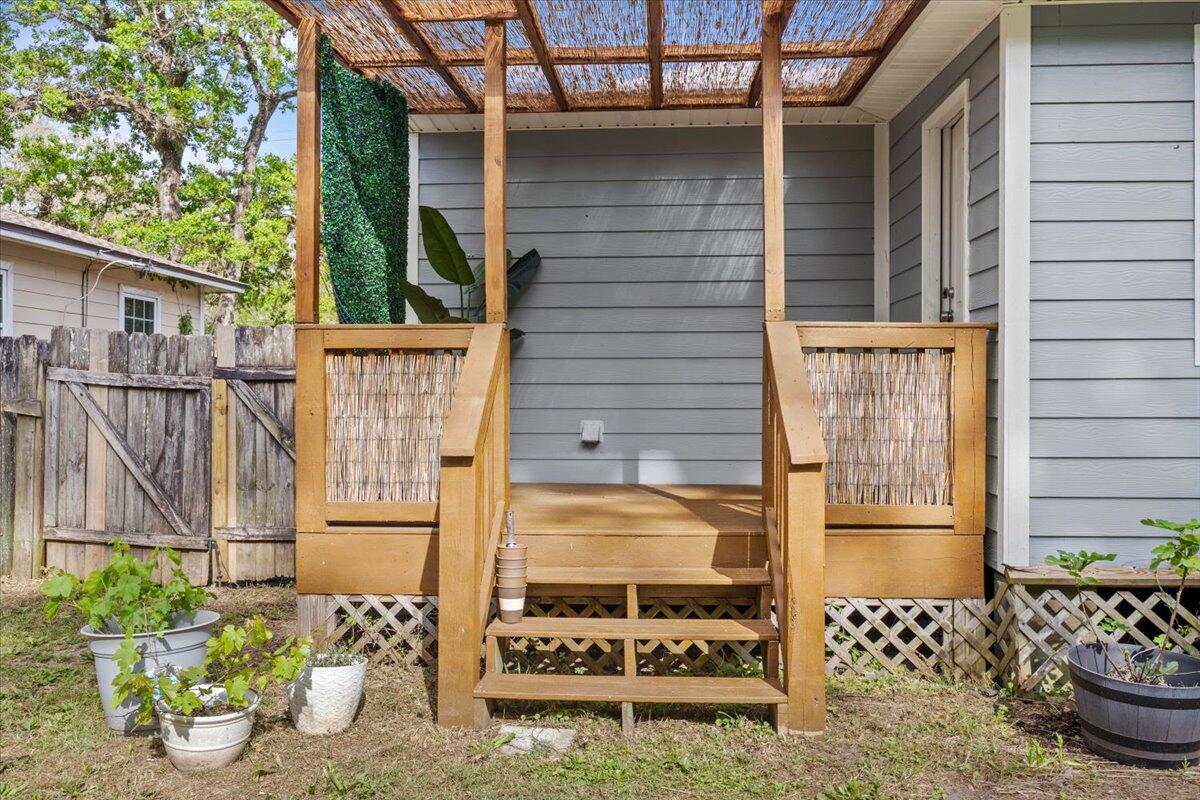 WEST JACKSON TERRACE - Residential