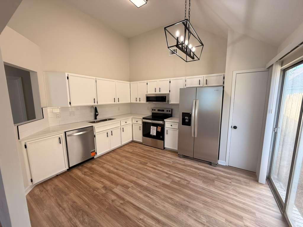 3047 Yorktown Circle