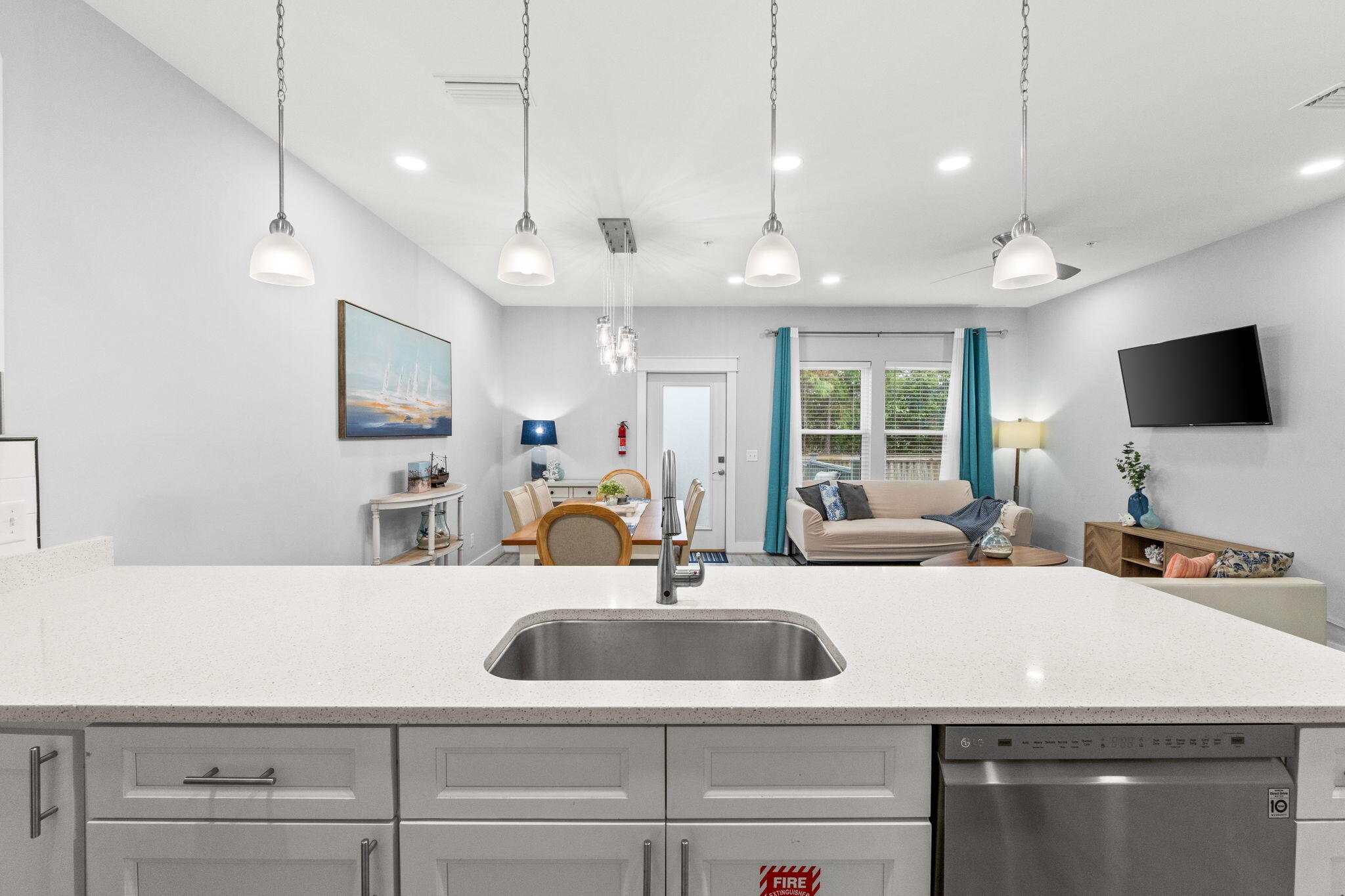 THE PINES - Residential