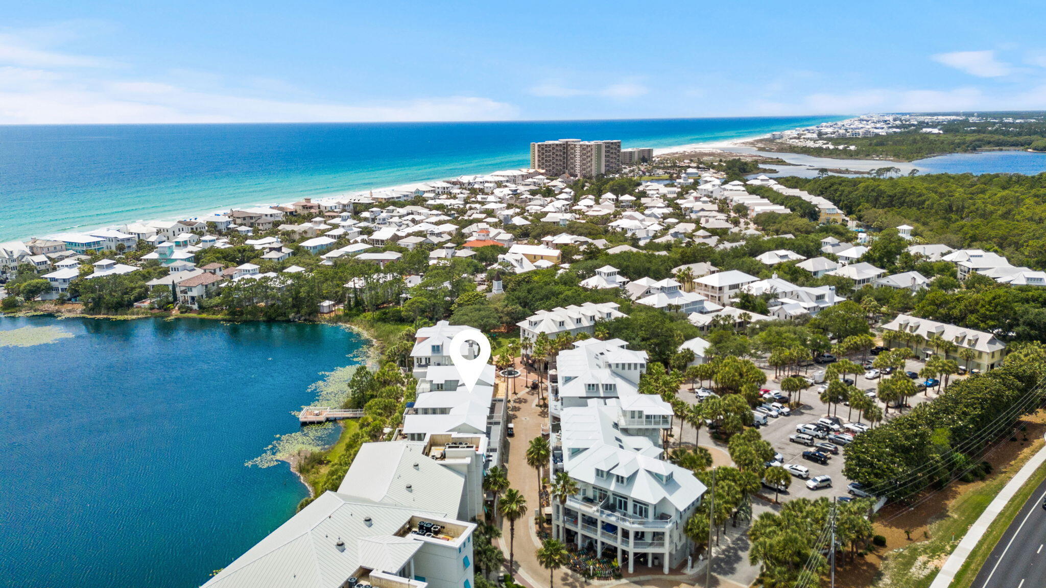 106 Carillon Market Street 2