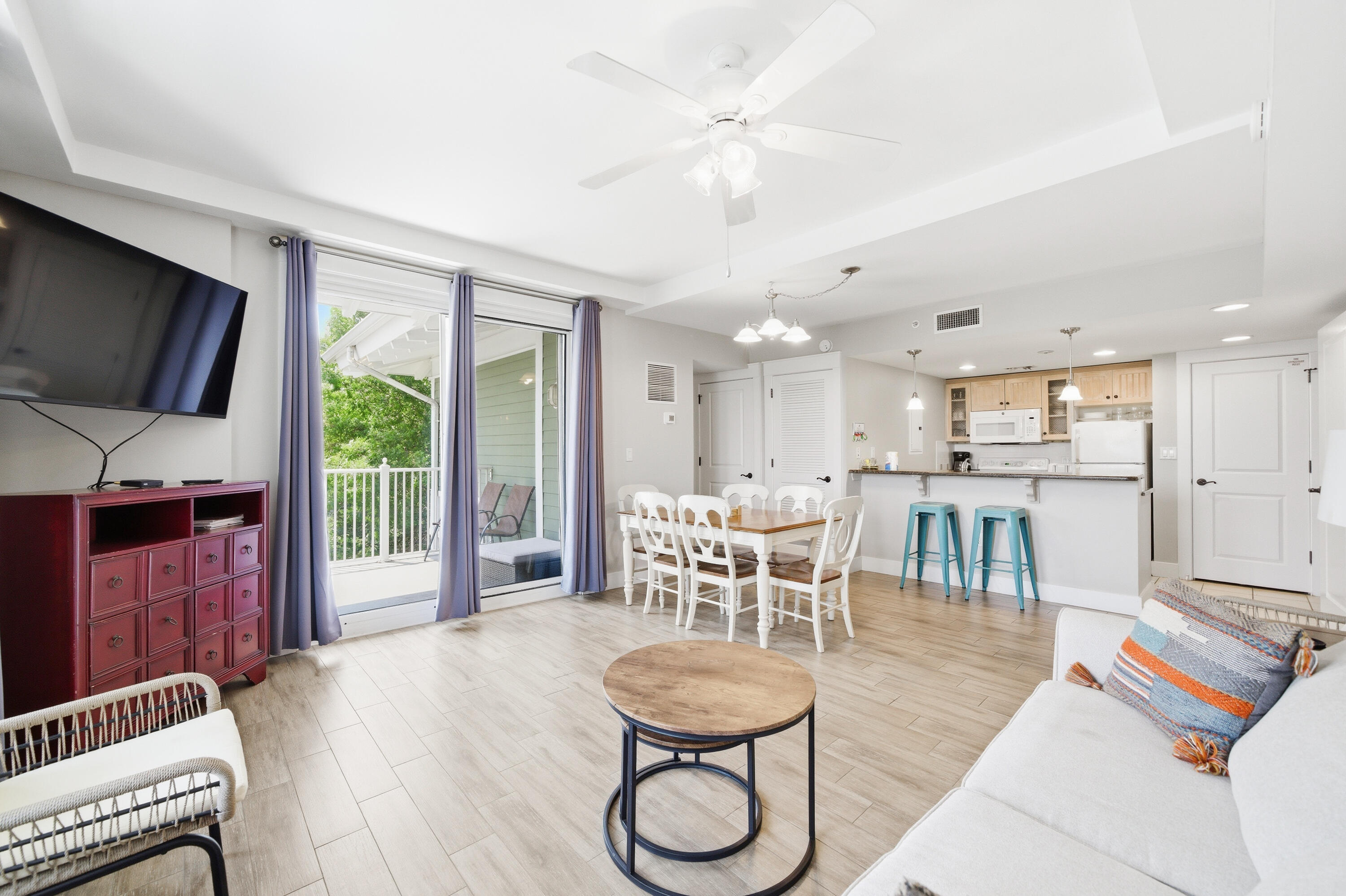 PILOT HOUSE - Residential