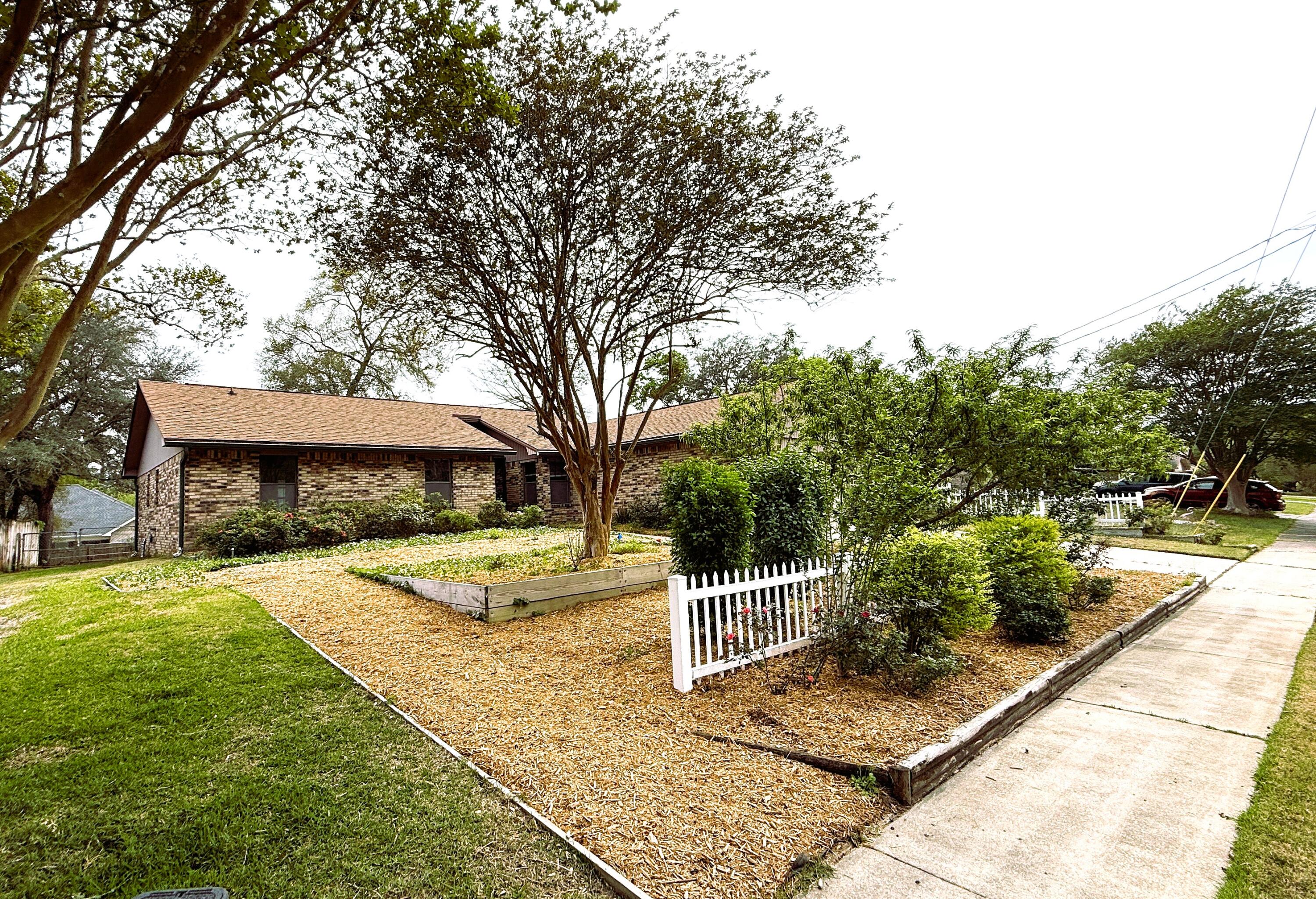 VALPARAISO PINECREST 5 - Residential