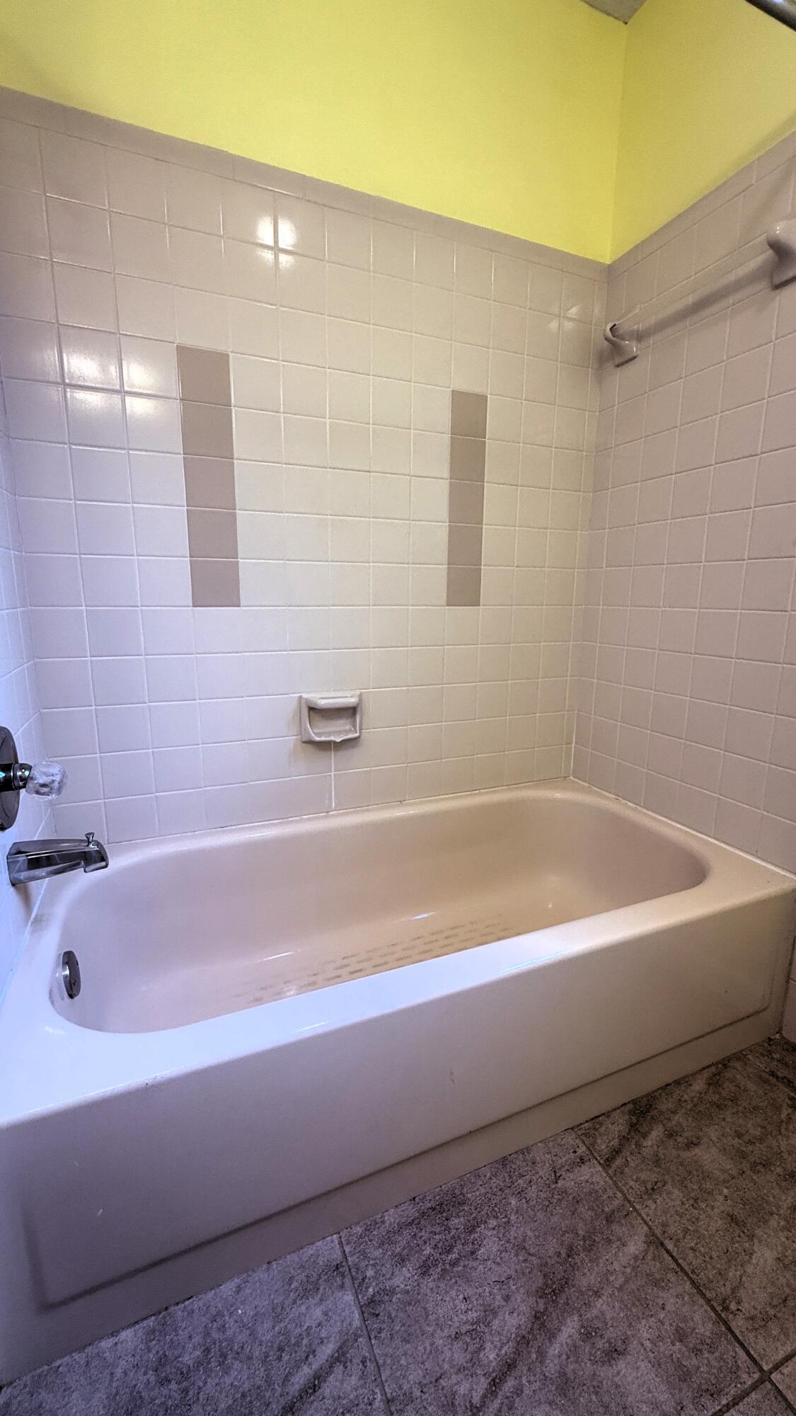 VALPARAISO PINECREST 5 - Residential