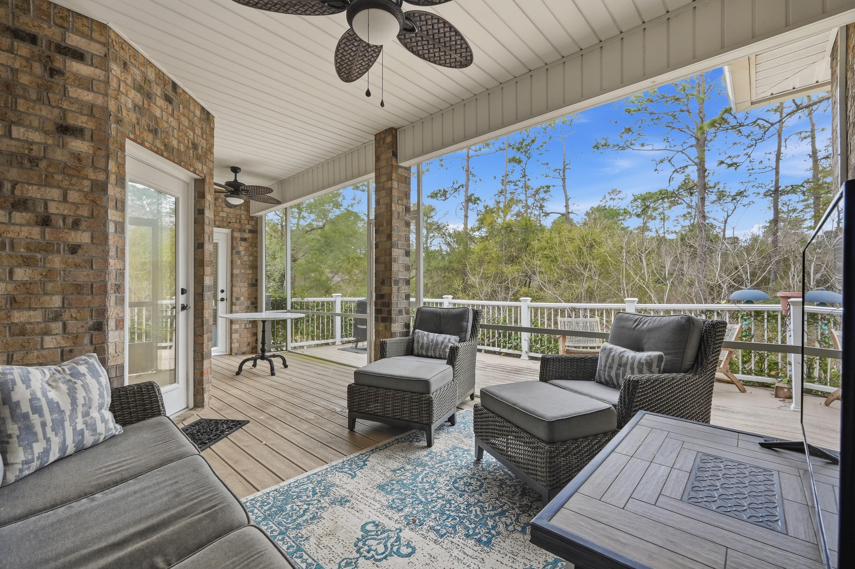 ROCKY BAYOU COUNTRY CLUB ESTATES 11 - Residential