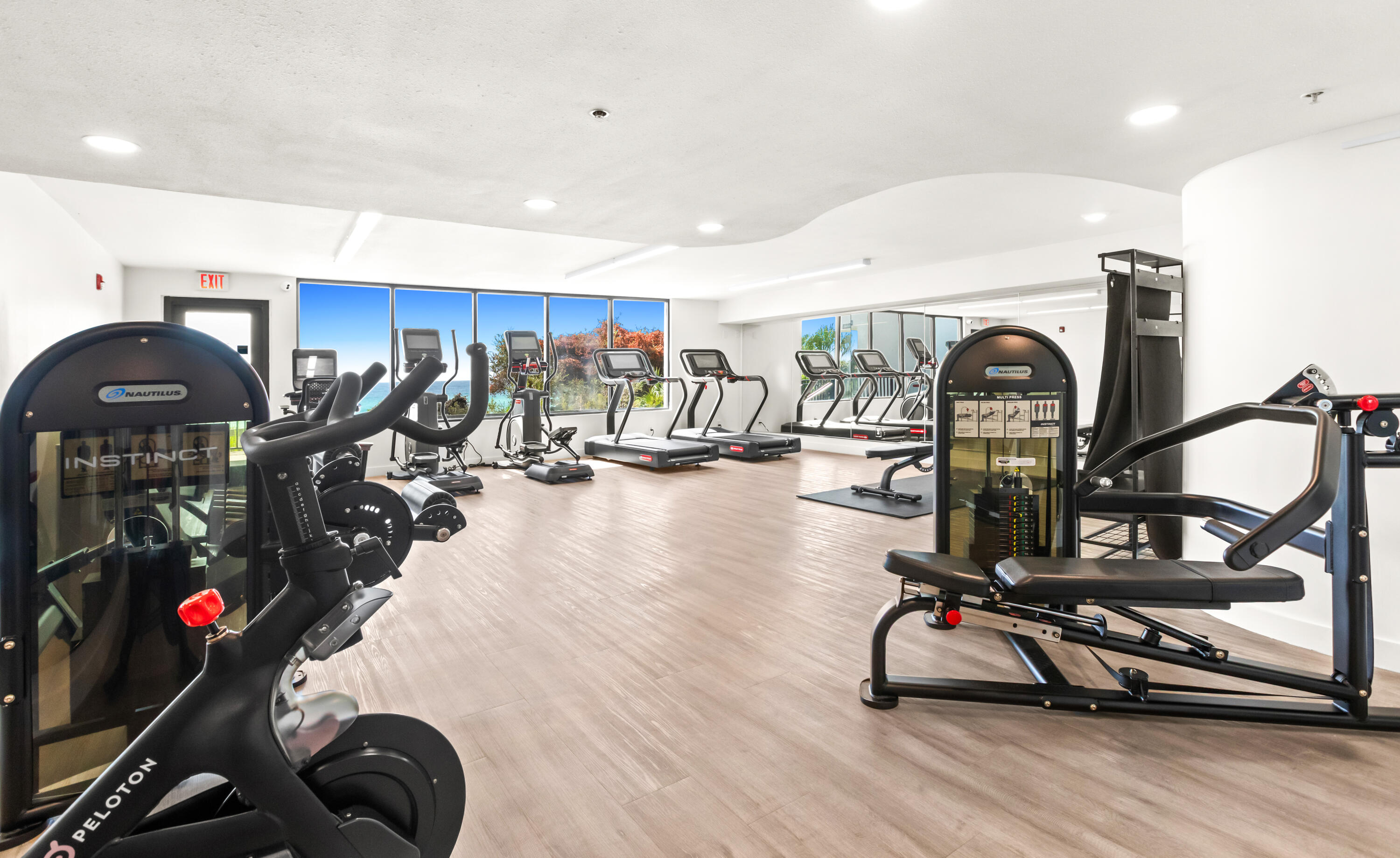 ONE SEAGROVE PLACE CONDOMINIUM - Residential