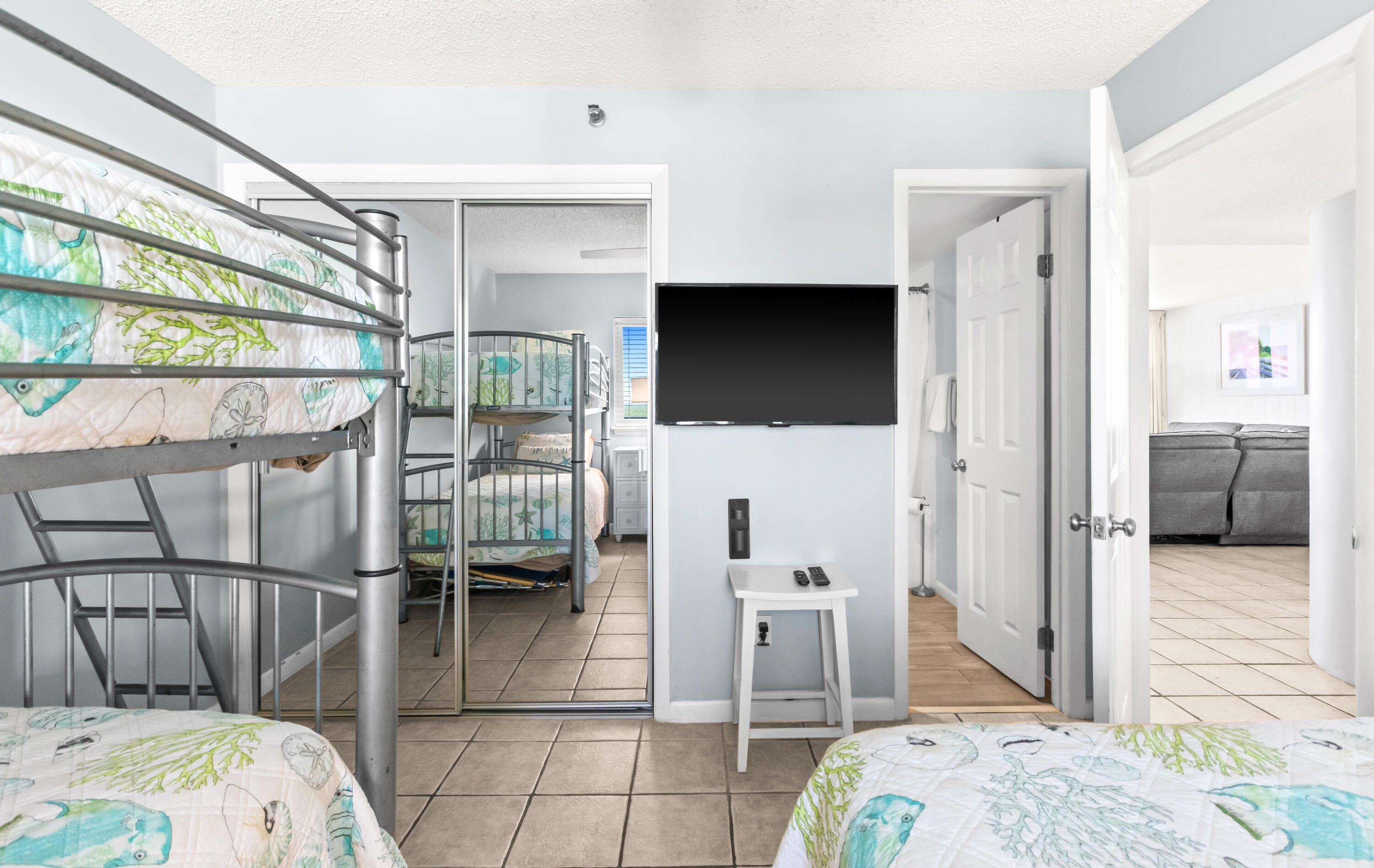 ONE SEAGROVE PLACE CONDOMINIUM - Residential