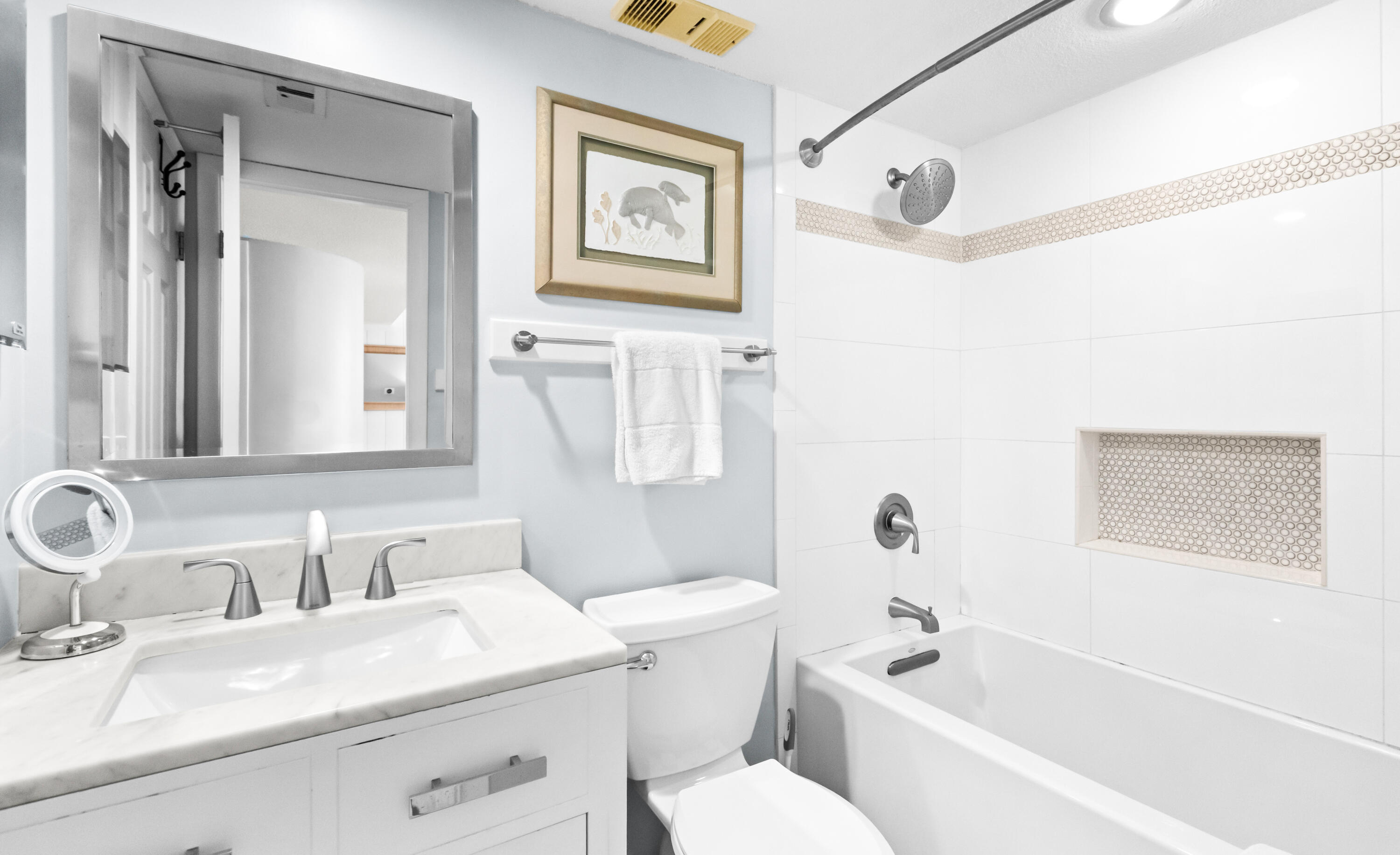 ONE SEAGROVE PLACE CONDOMINIUM - Residential