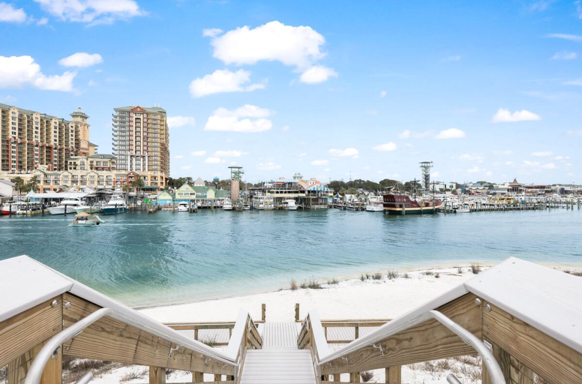 DESTIN SANDS CONDO - Residential