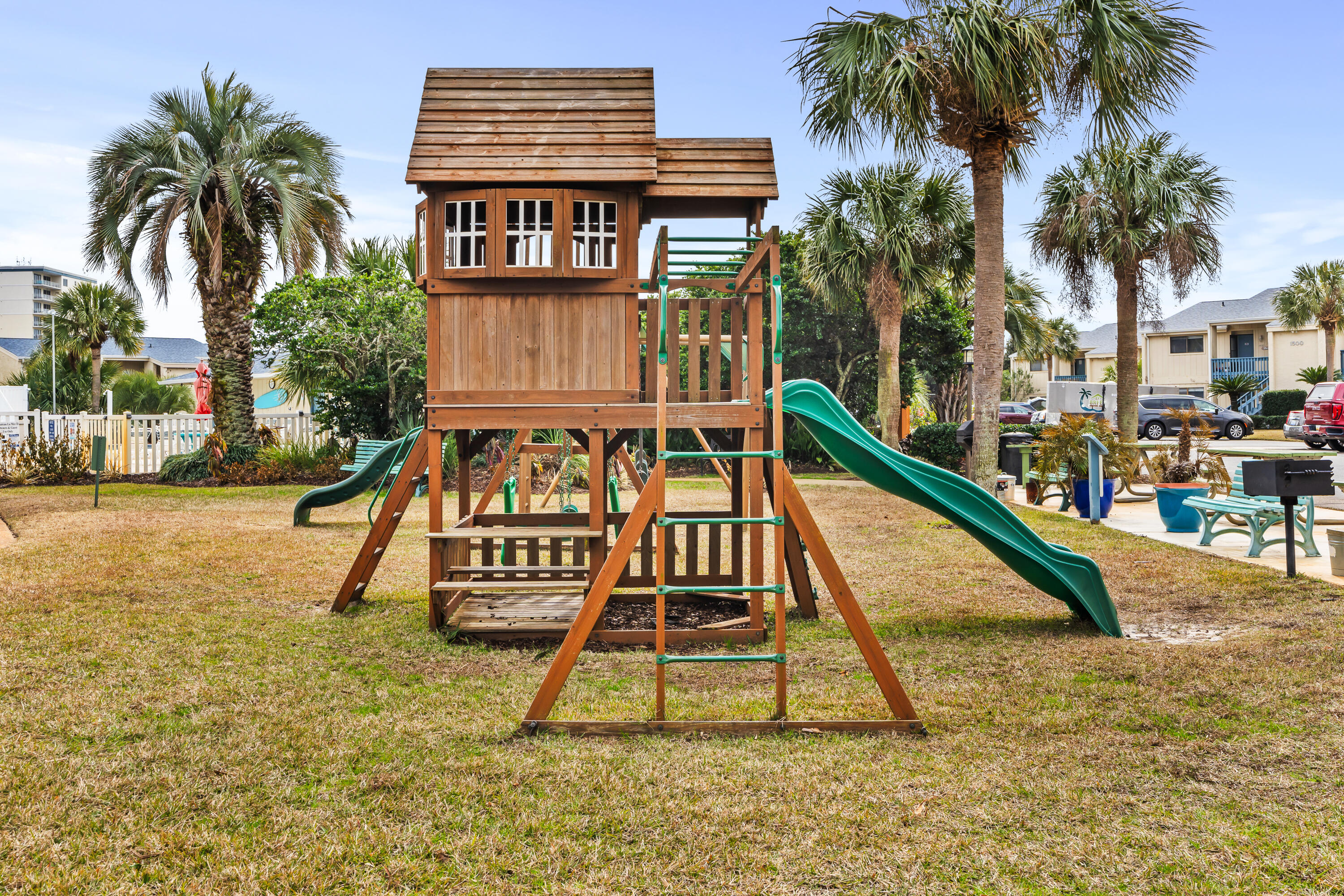 CHATEAU LA MER CONDO 2 - Residential