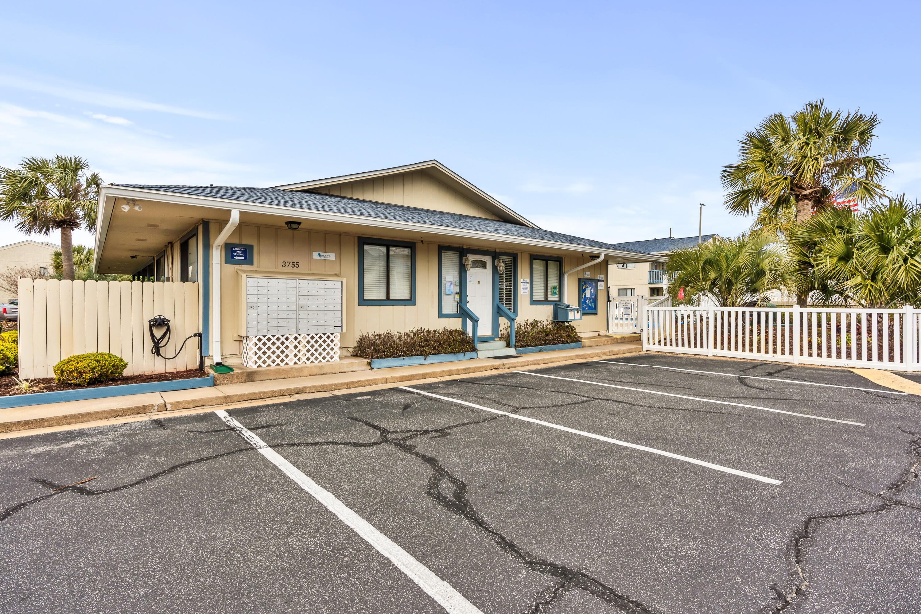 CHATEAU LA MER CONDO 2 - Residential