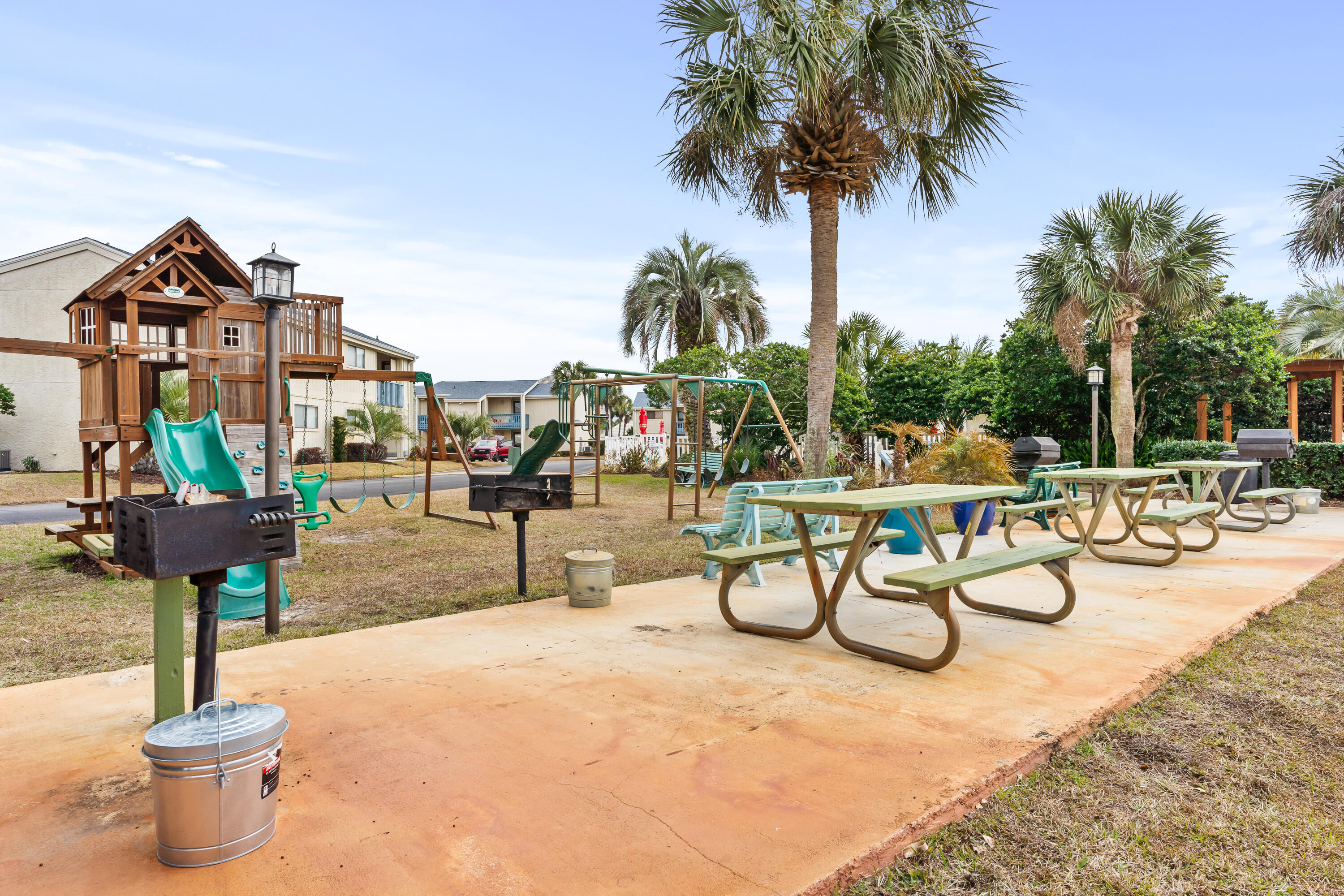 CHATEAU LA MER CONDO 2 - Residential