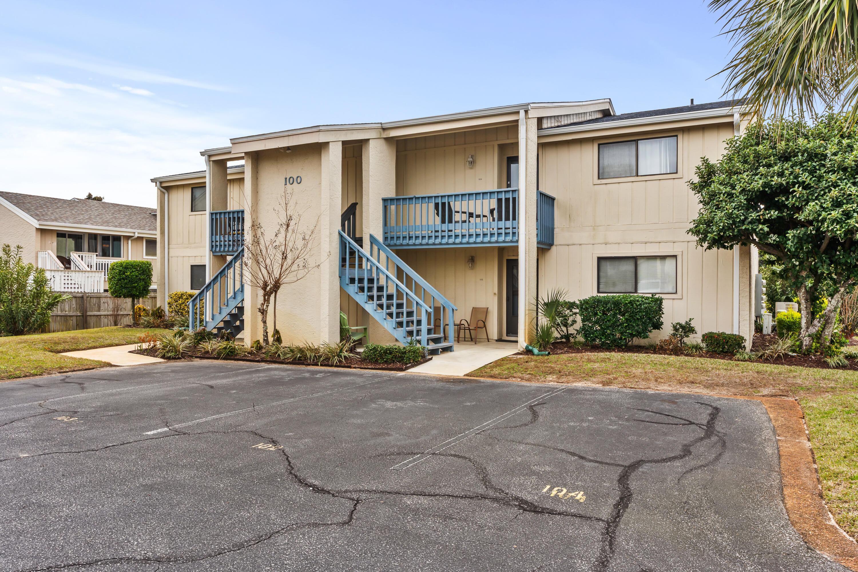 CHATEAU LA MER CONDO 2 - Residential