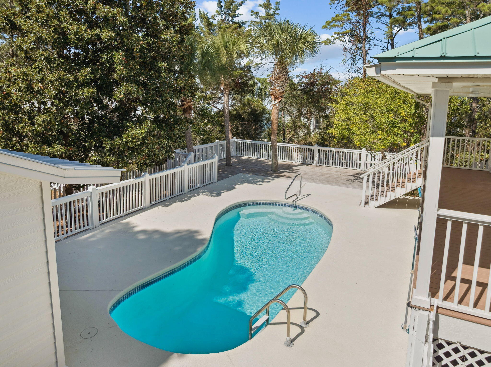 SEA DUNES - Residential