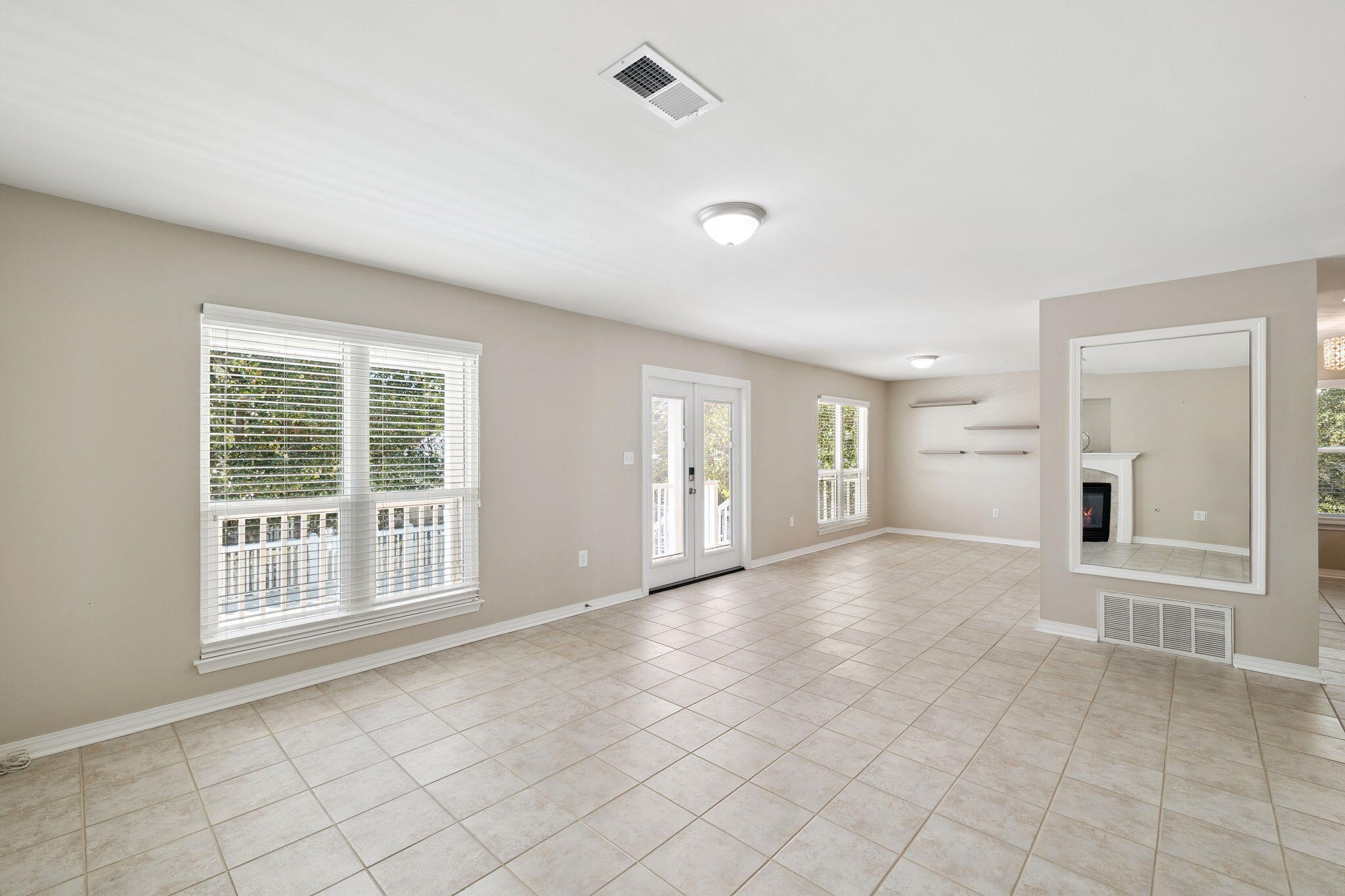 SEA DUNES - Residential