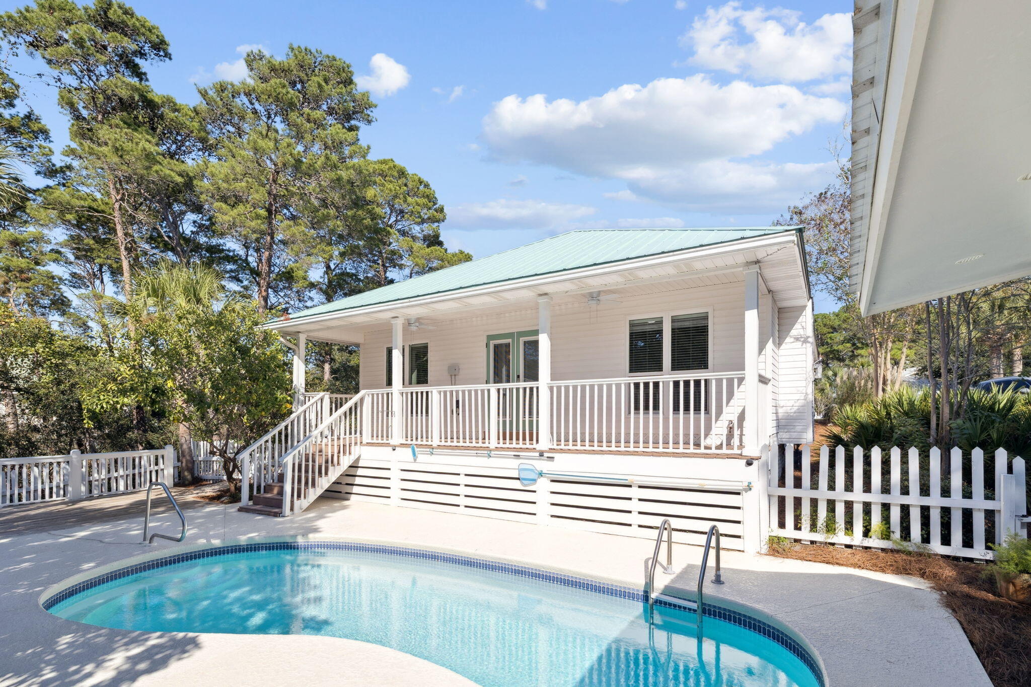 SEA DUNES - Residential