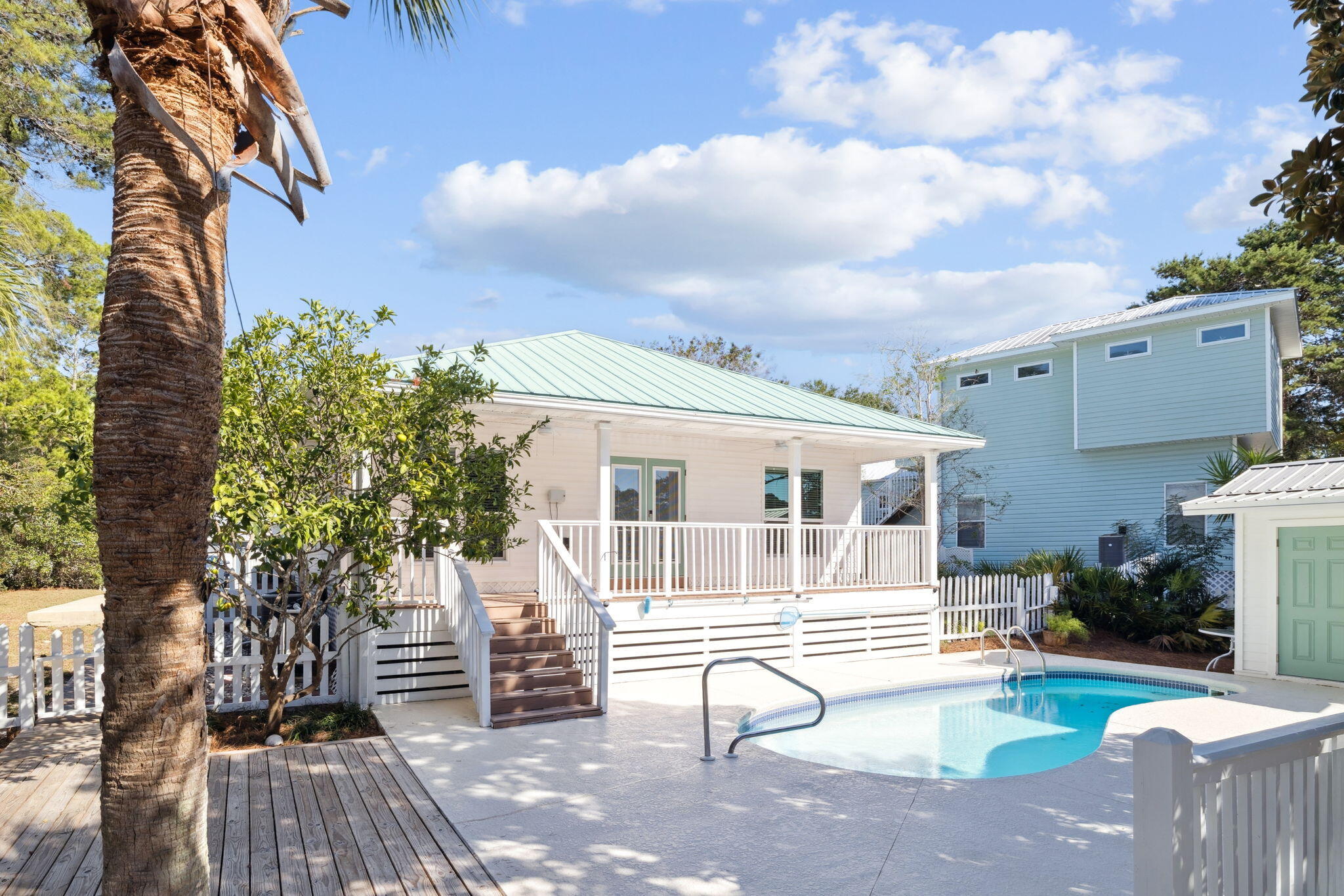 SEA DUNES - Residential