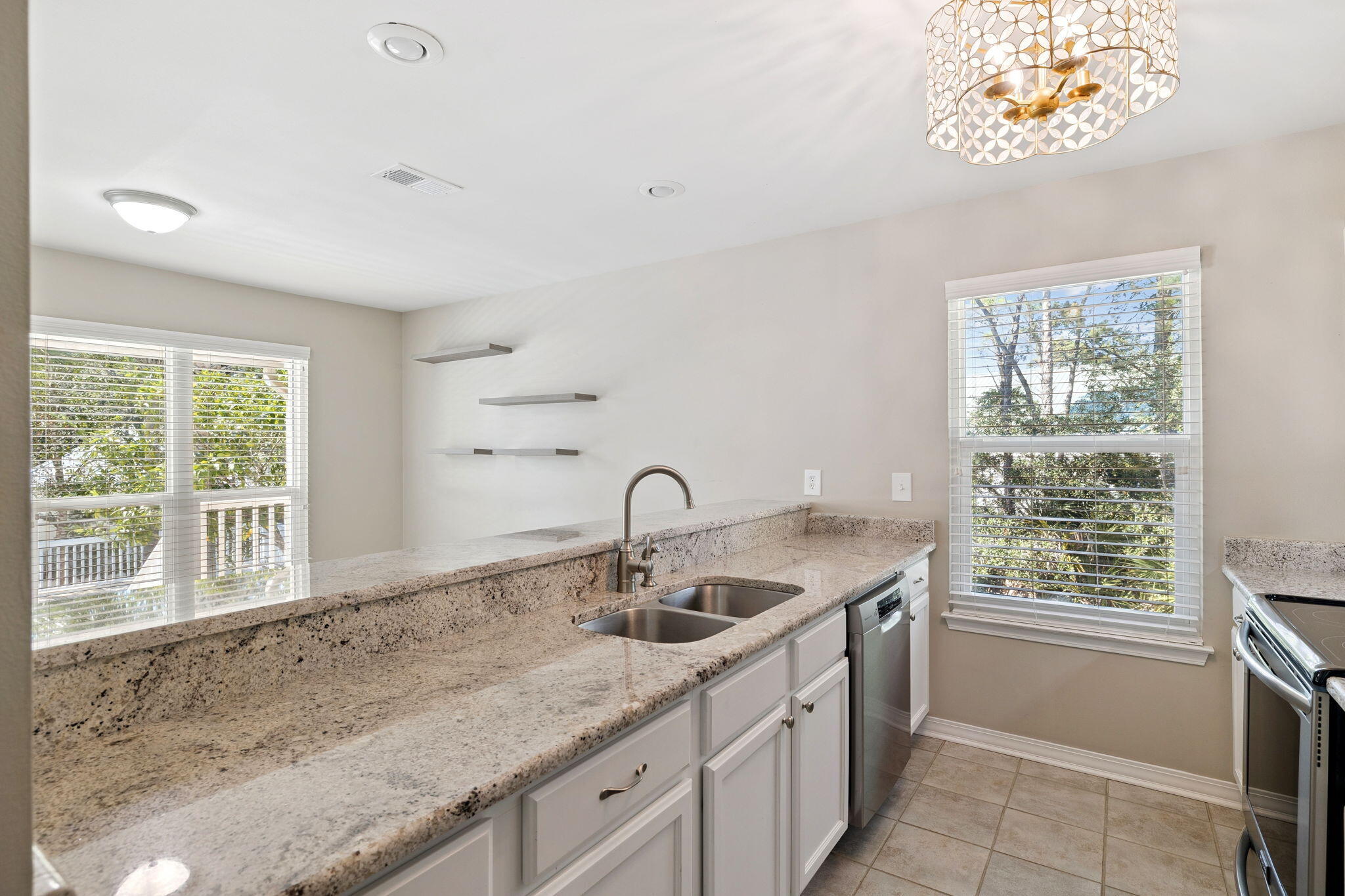 SEA DUNES - Residential