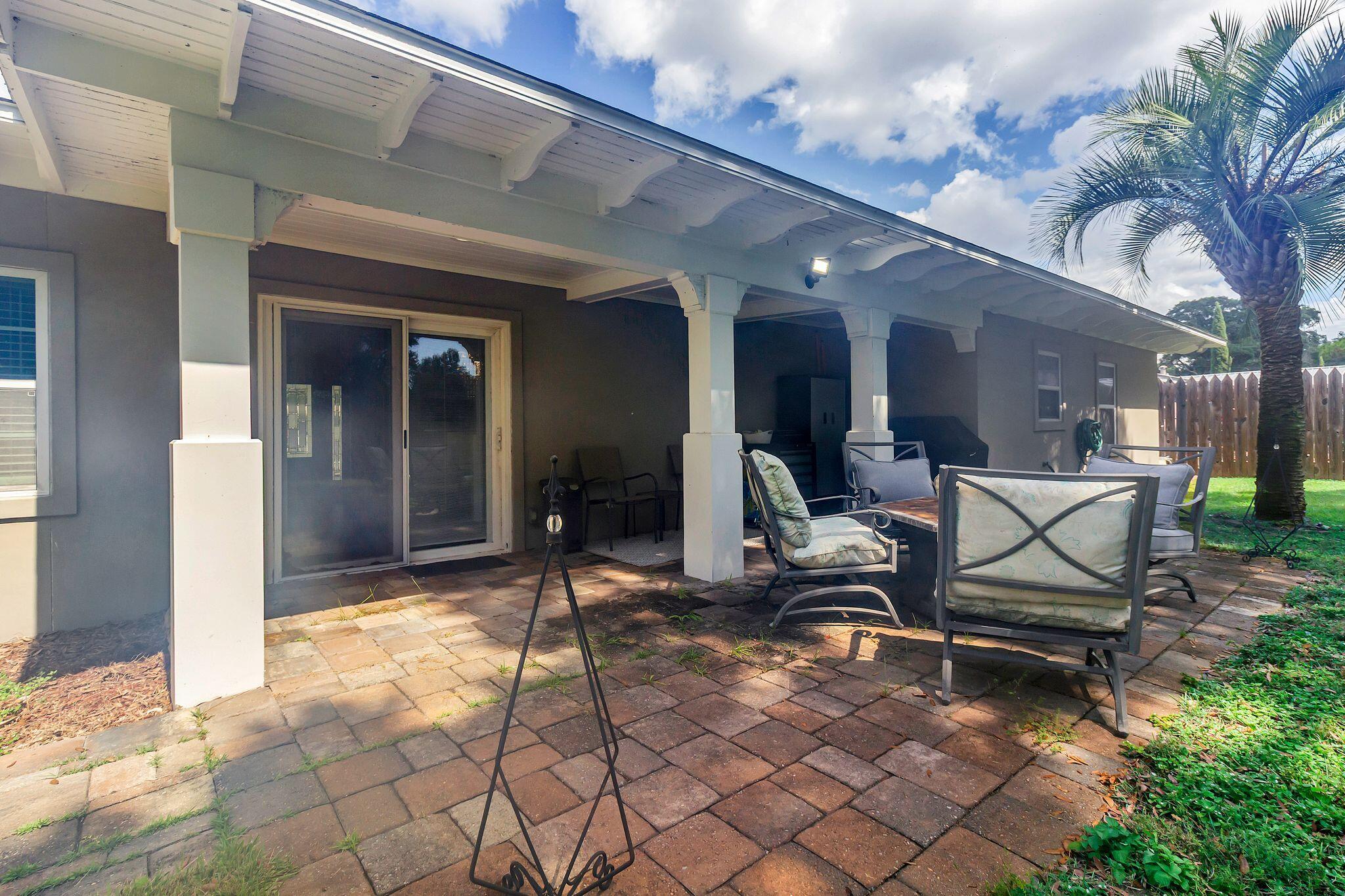 OAKTREE PARK S/D - Residential Lease