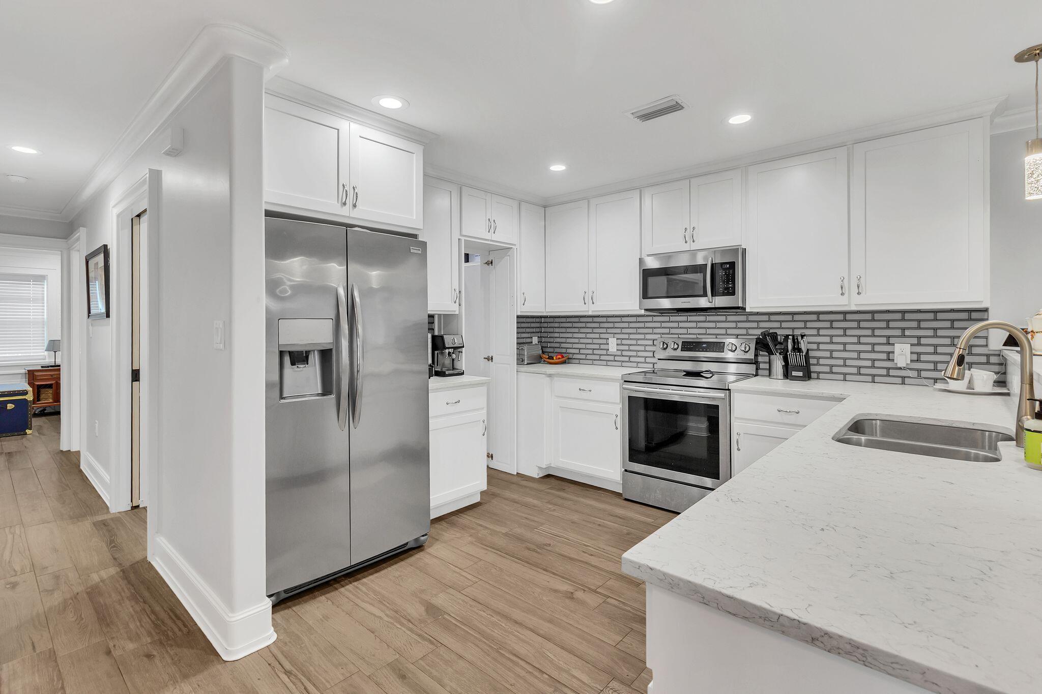 OAKTREE PARK S/D - Residential Lease