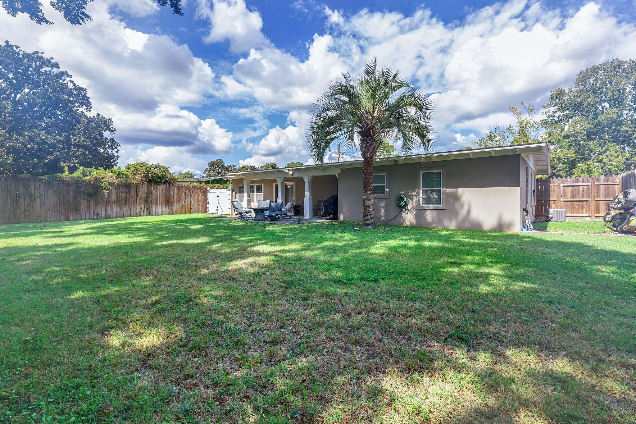 OAKTREE PARK S/D - Residential Lease