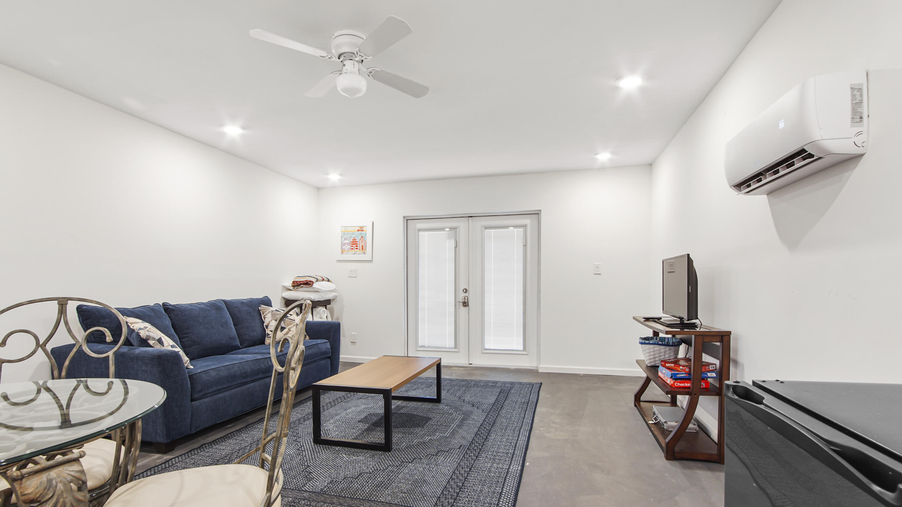 BELAIRE ESTATES - Residential