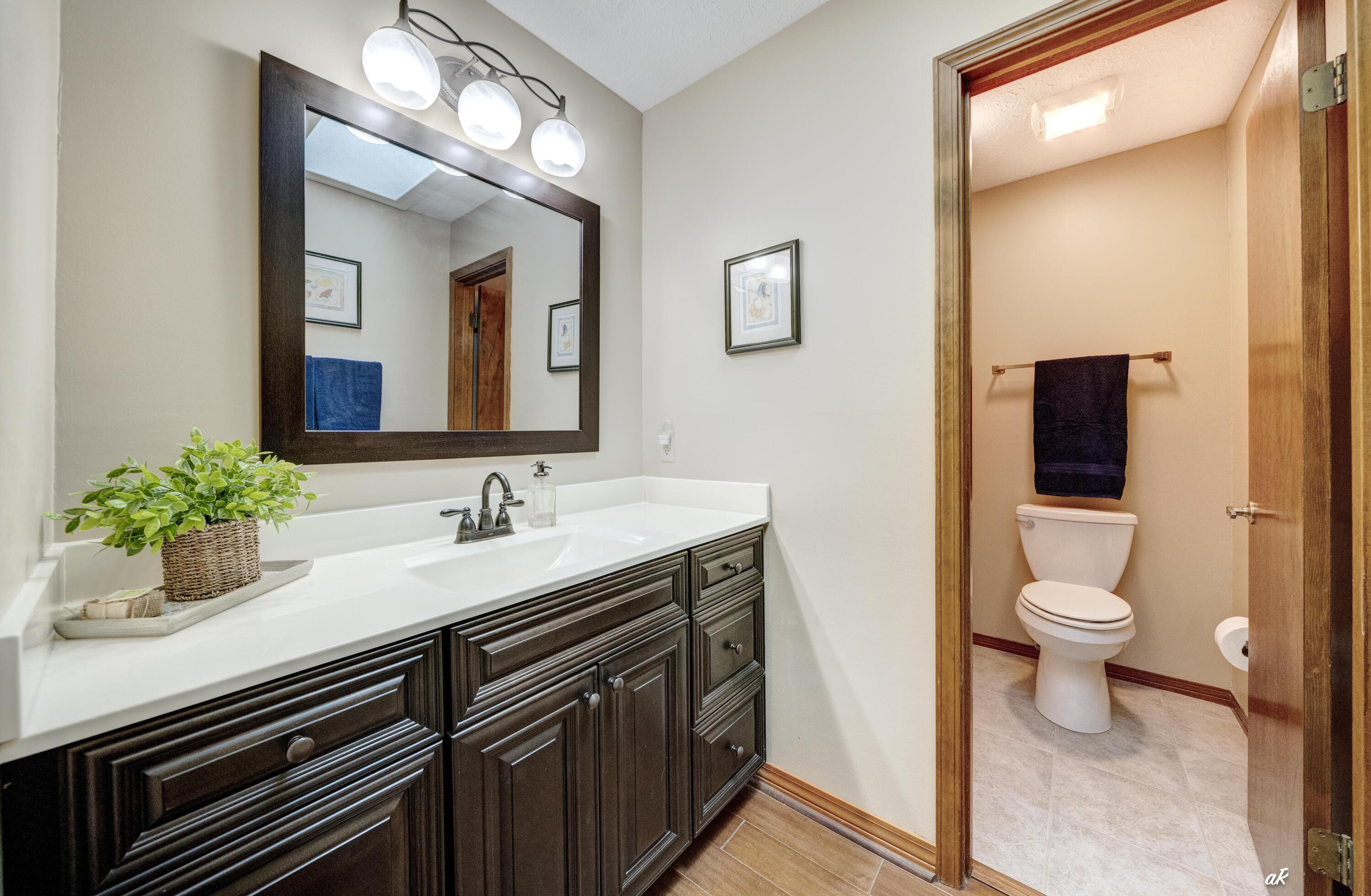 KINGS POINT HARBOUR UNIT 1 REPLAT - Residential