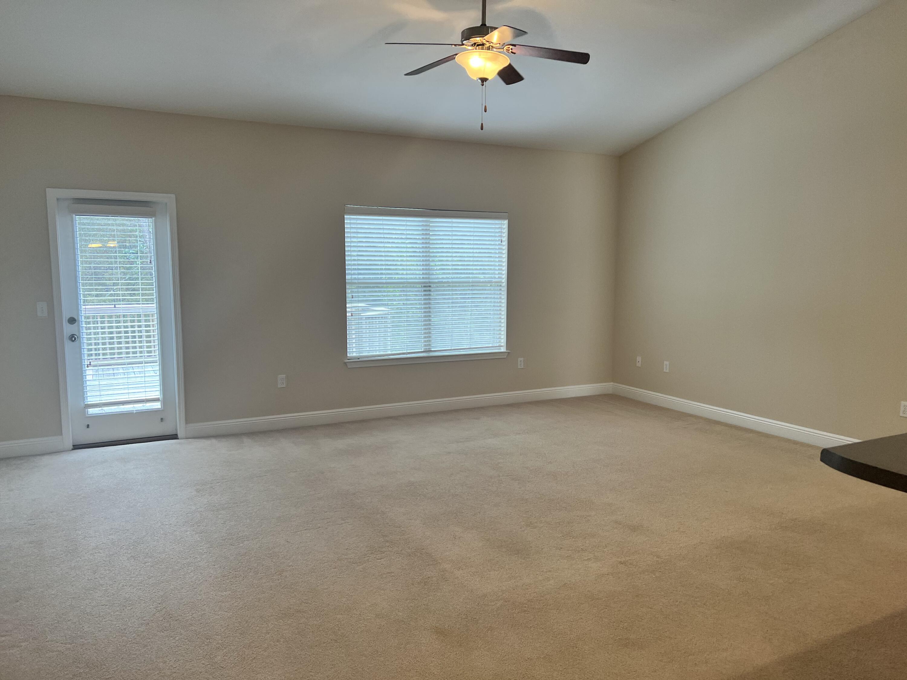 ROLLING RIDGE - Residential Lease