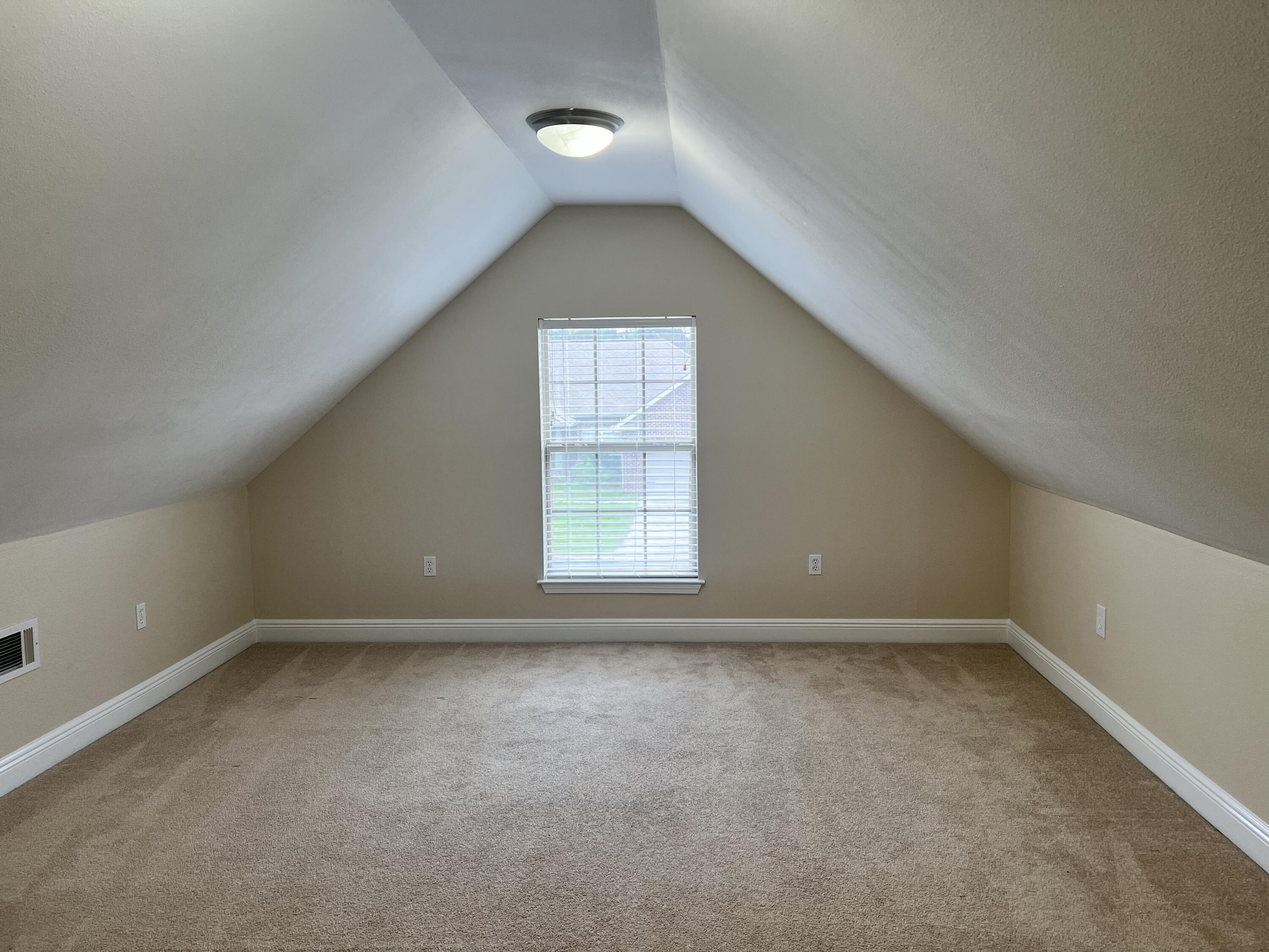 ROLLING RIDGE - Residential Lease