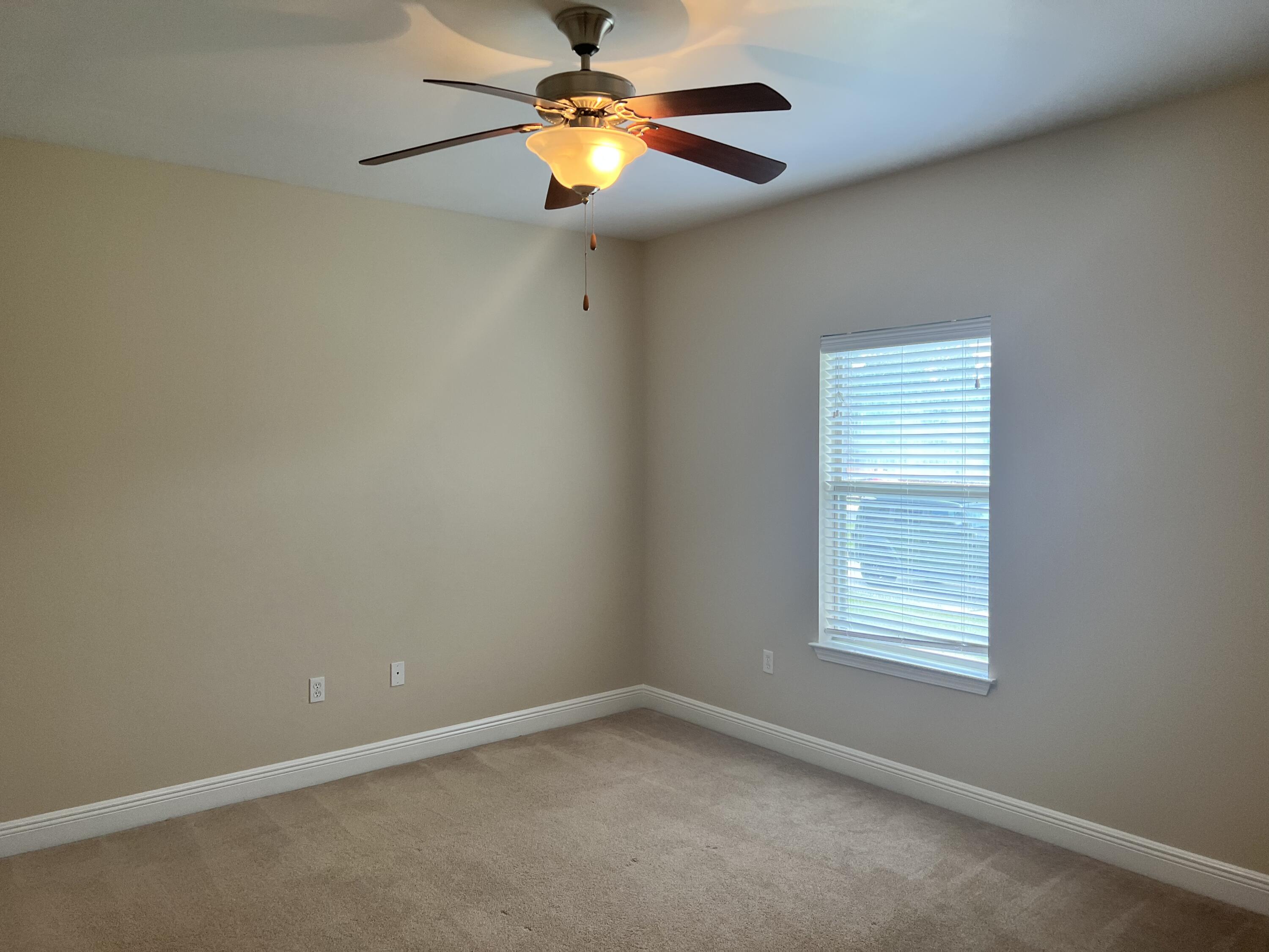 ROLLING RIDGE - Residential Lease