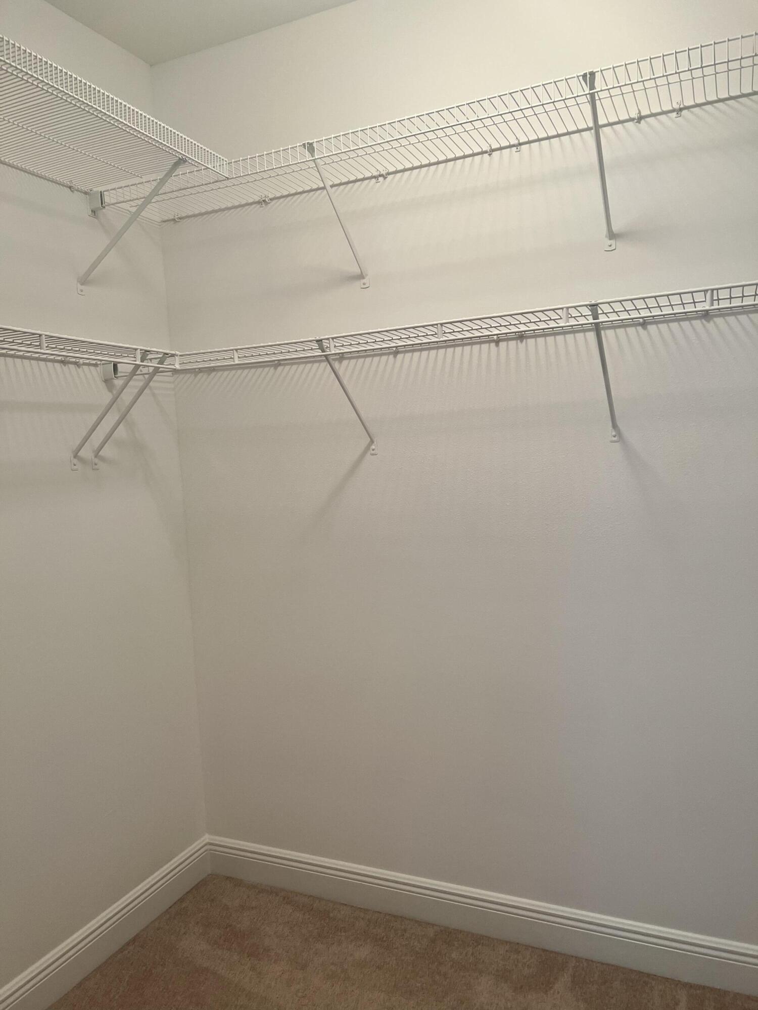 ROLLING RIDGE - Residential Lease