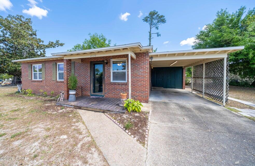 EDGEWOOD - Residential