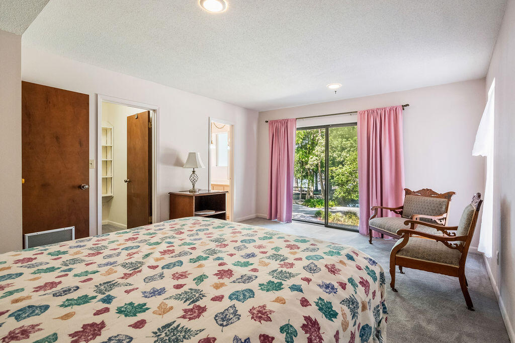 ROCKY BAYOU COUNTRY CLUB ESTATES 5 - Residential