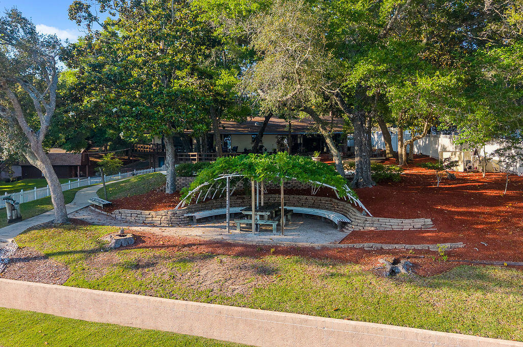 ROCKY BAYOU COUNTRY CLUB ESTATES 5 - Residential