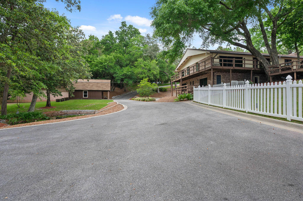 ROCKY BAYOU COUNTRY CLUB ESTATES 5 - Residential