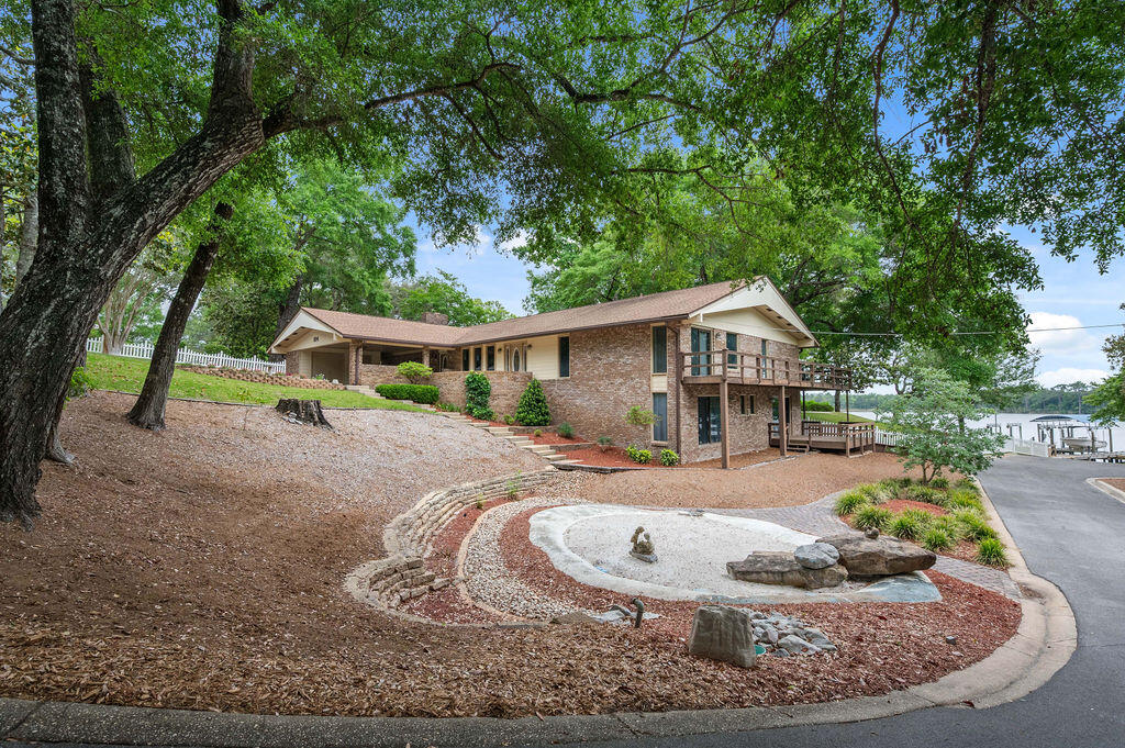 ROCKY BAYOU COUNTRY CLUB ESTATES 5 - Residential