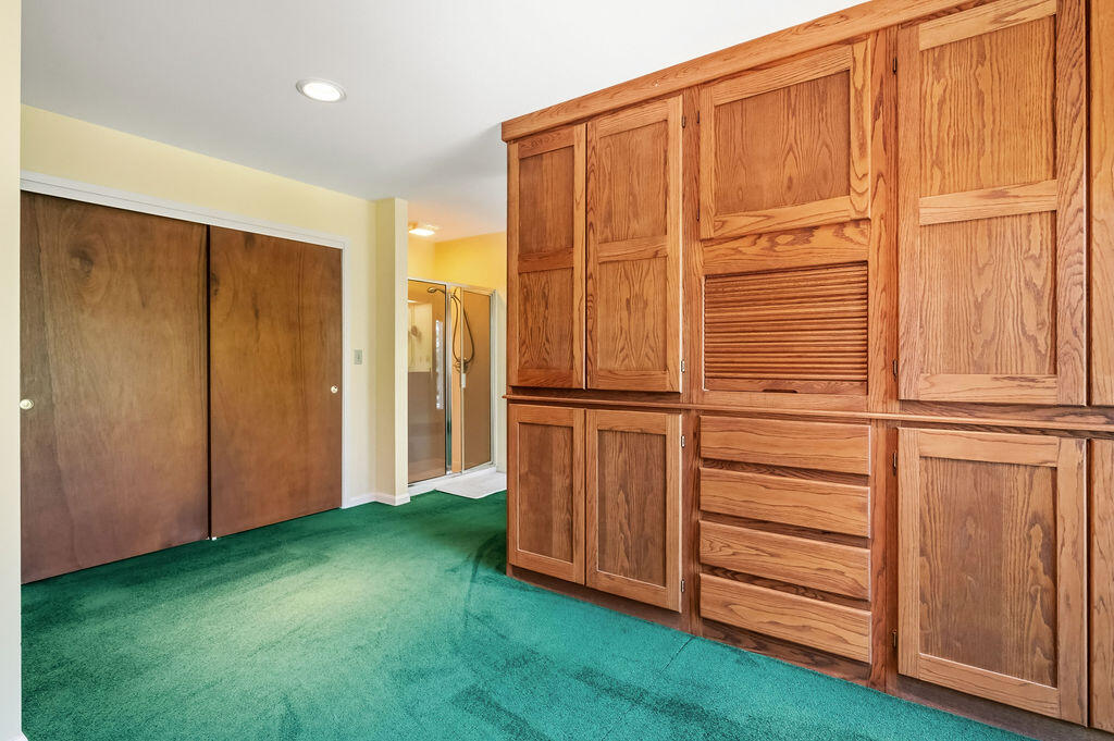 ROCKY BAYOU COUNTRY CLUB ESTATES 5 - Residential