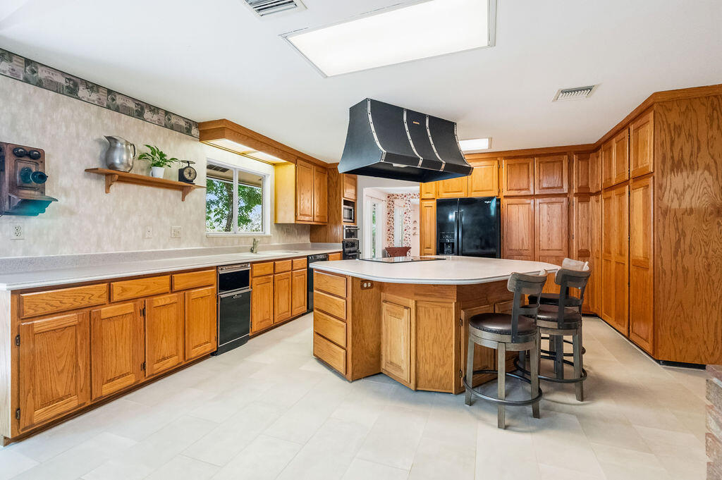 ROCKY BAYOU COUNTRY CLUB ESTATES 5 - Residential