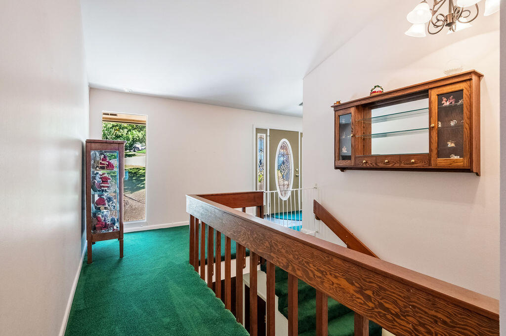 ROCKY BAYOU COUNTRY CLUB ESTATES 5 - Residential