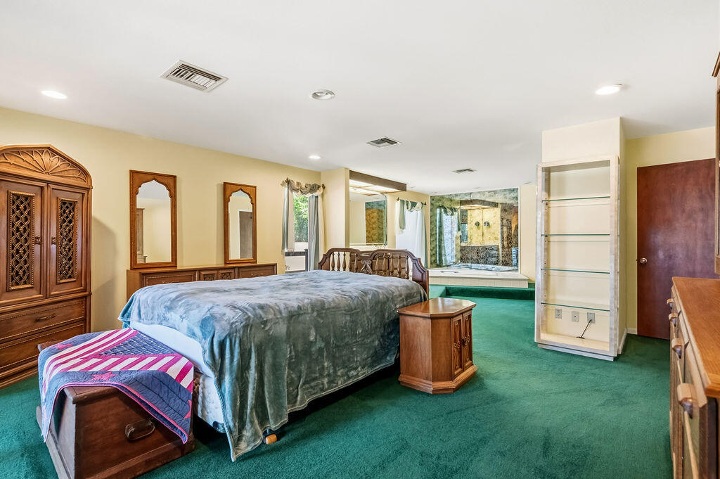 ROCKY BAYOU COUNTRY CLUB ESTATES 5 - Residential