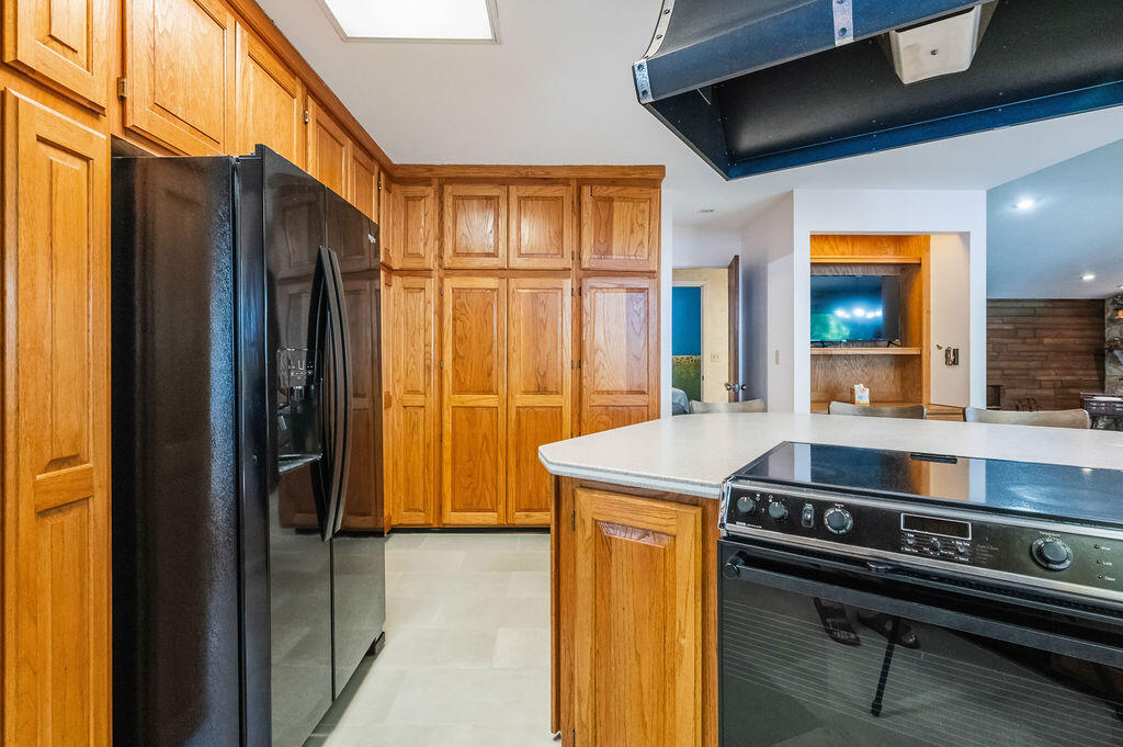 ROCKY BAYOU COUNTRY CLUB ESTATES 5 - Residential