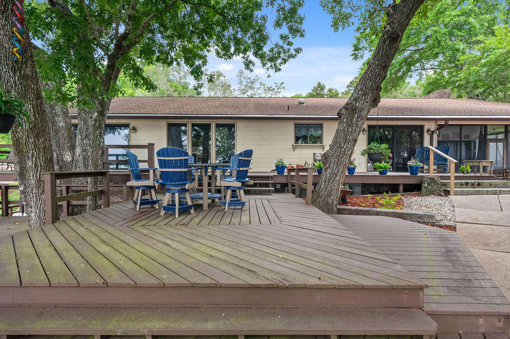 ROCKY BAYOU COUNTRY CLUB ESTATES 5 - Residential