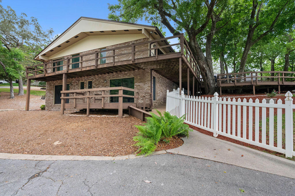 ROCKY BAYOU COUNTRY CLUB ESTATES 5 - Residential
